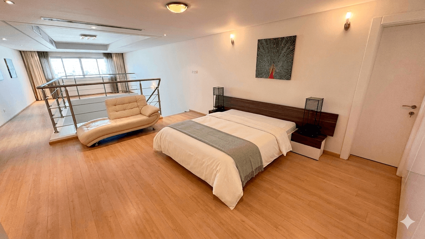 Modern 1BR Duplex | Pool, Gym