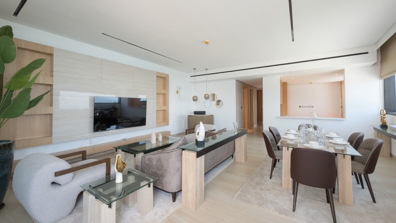 Private Pool | Spacious | Modern Furnishing