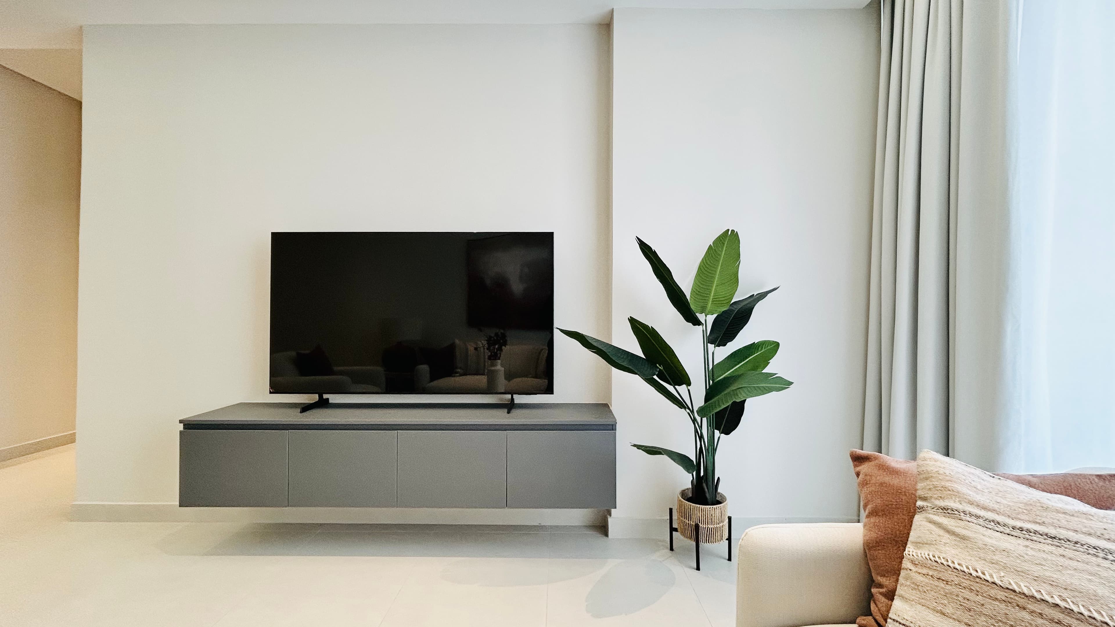 BRAND NEW | LUXURY | SPACIOUS ROOMS | BALCONY