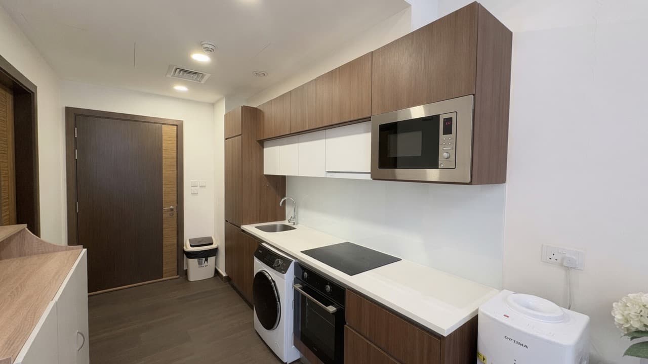 STYLISH CITY STUDIO | HIGH-END LIVING | FULL FACILITIES