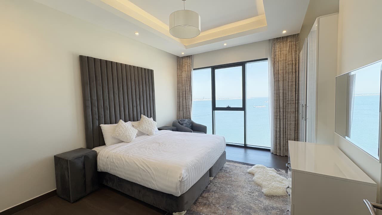 STUNNING SEA VIEW | LUXURY 1 BEDROOM | PRIME JUFFAIR