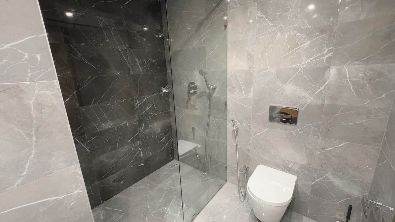 STUNNING SEA VIEW | LUXURY 1 BEDROOM | PRIME JUFFAIR