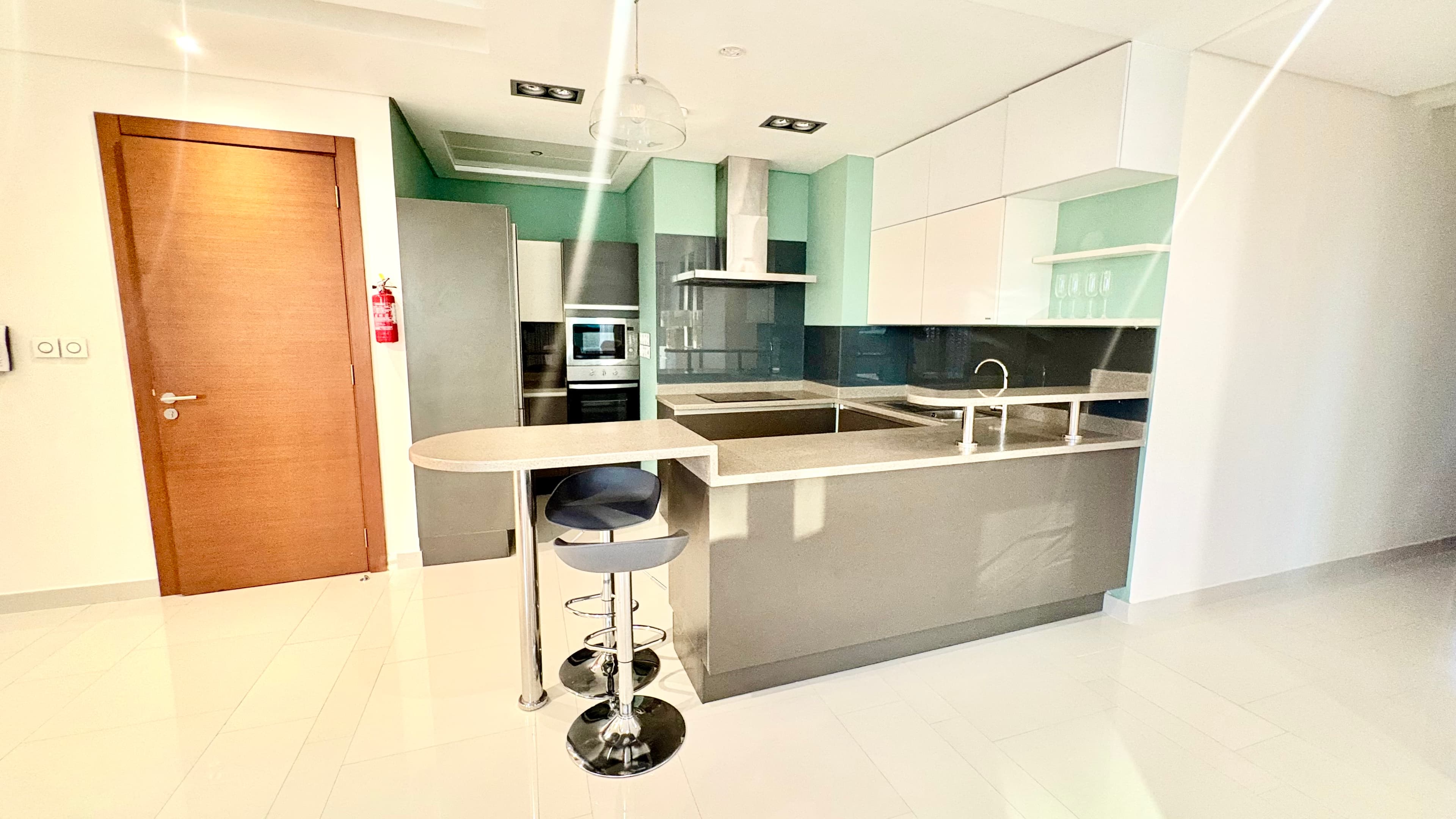 Luxury 2BR Garden Oasis in Reef Island