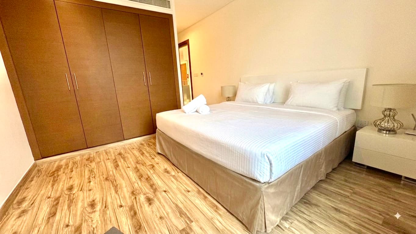 Luxury 2BR Garden Oasis in Reef Island