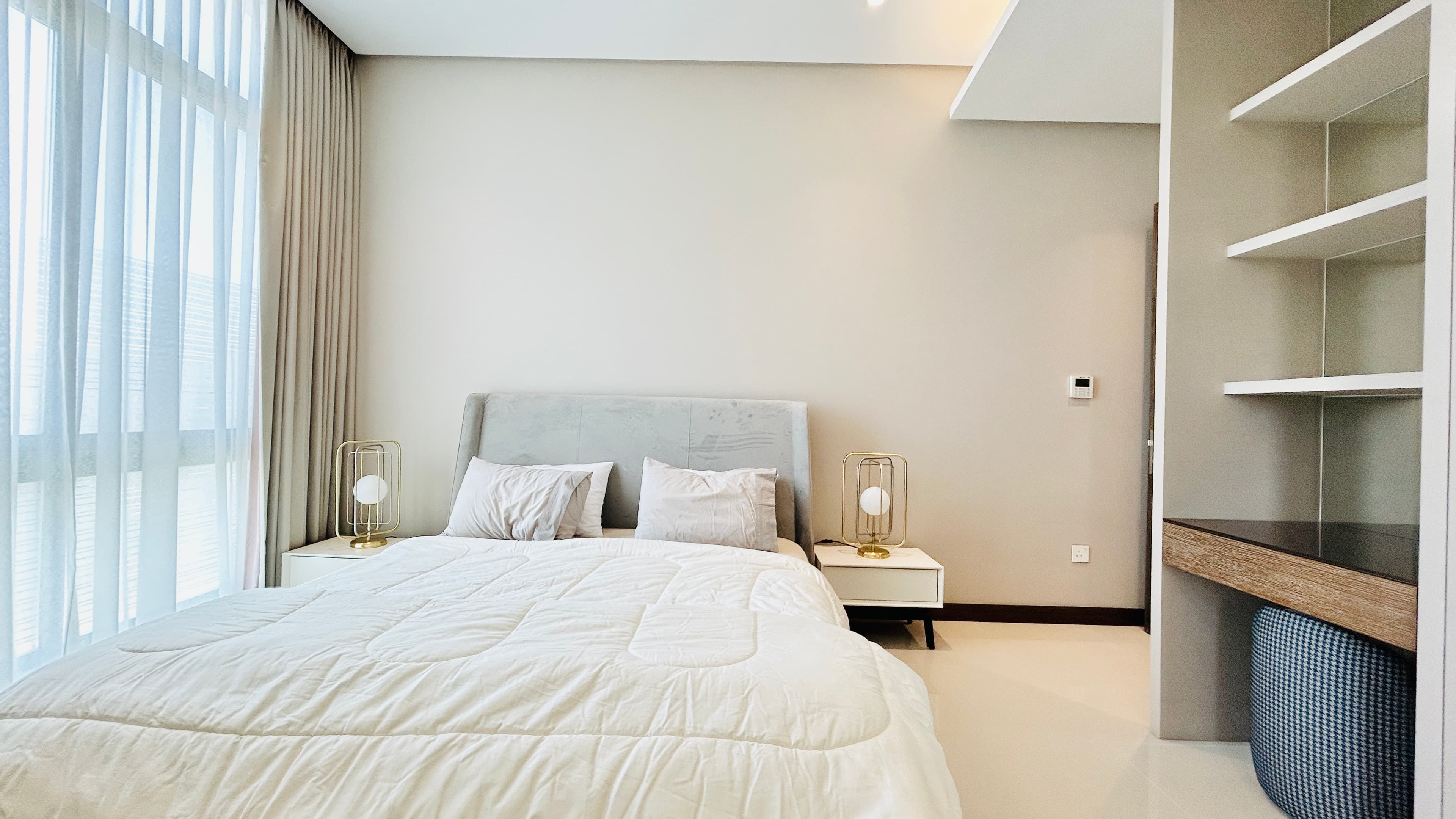 MODERN | CITYVIEW | SPACIOUS ROOMS | BALCONY