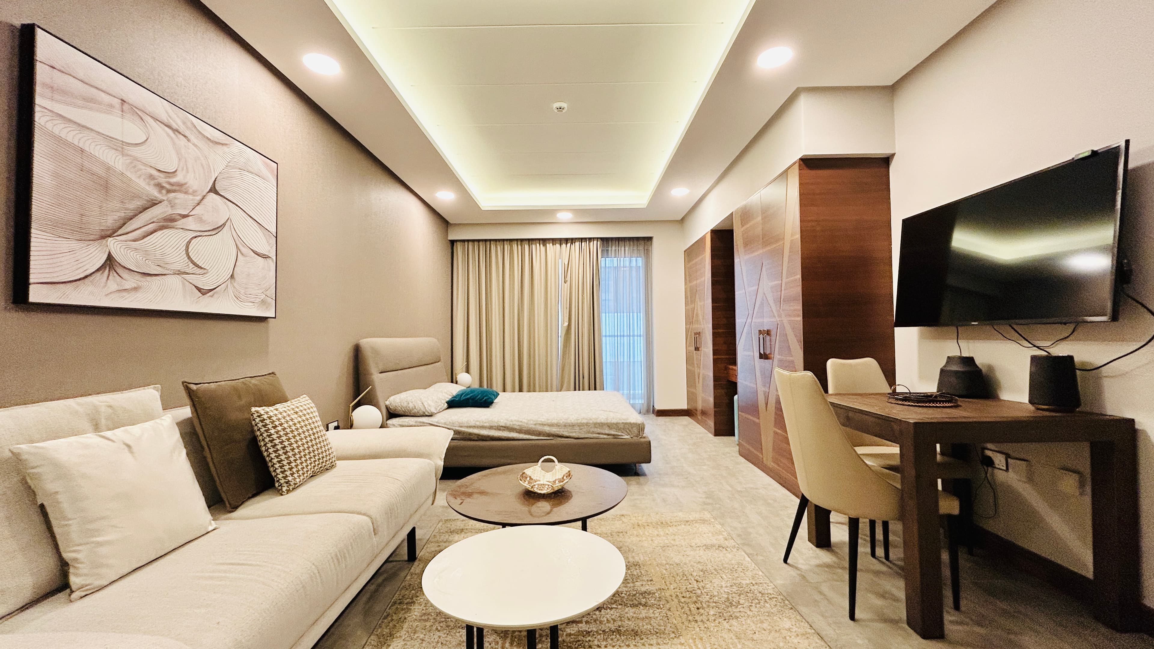 MODERN | PARTIAL SEA VIEW | SPACIOUS | BALCONY