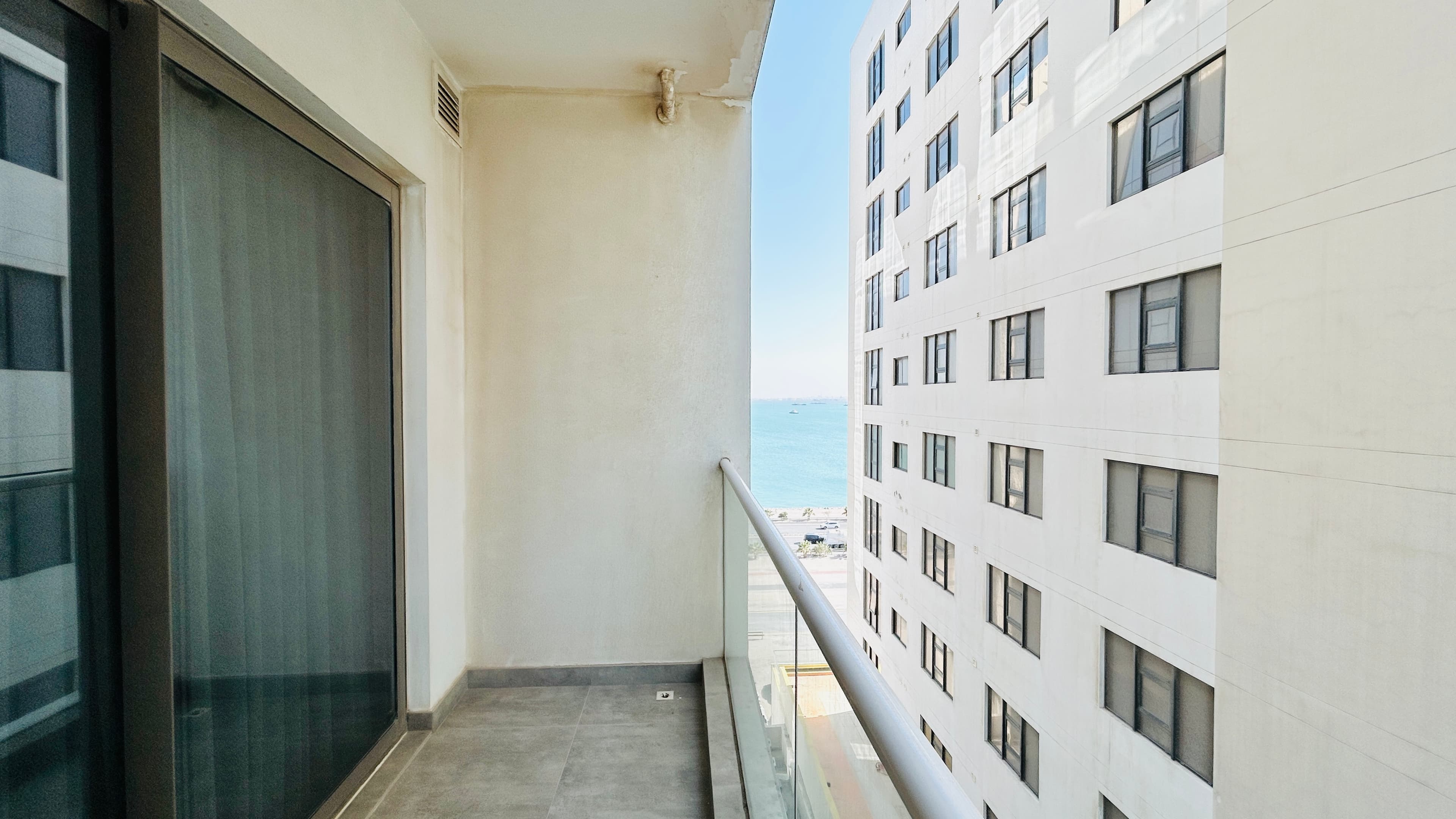 MODERN | PARTIAL SEA VIEW | SPACIOUS | BALCONY