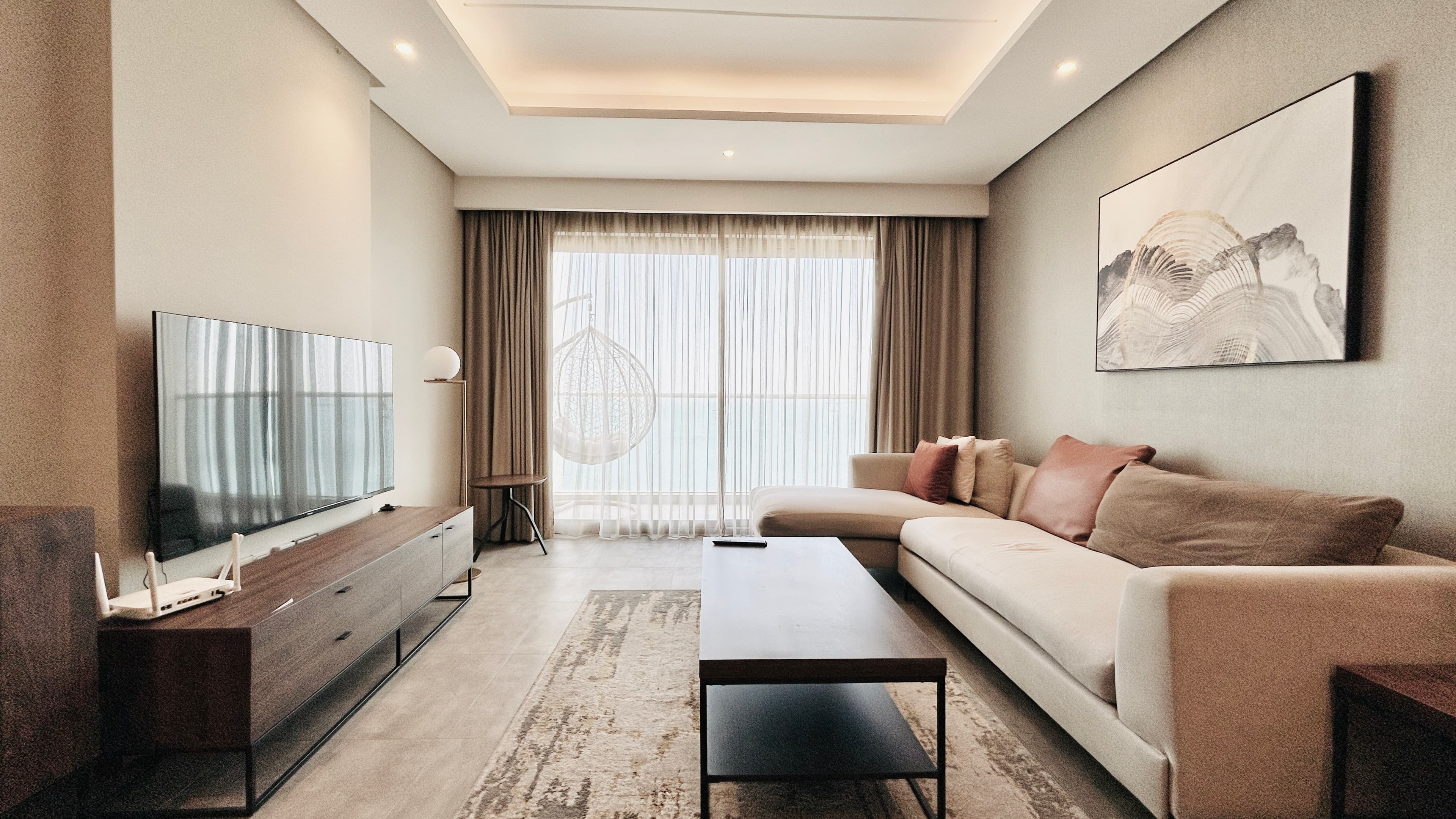 LUXURY | SEAVIEW | SPACIOUS ROOMS | BALCONY