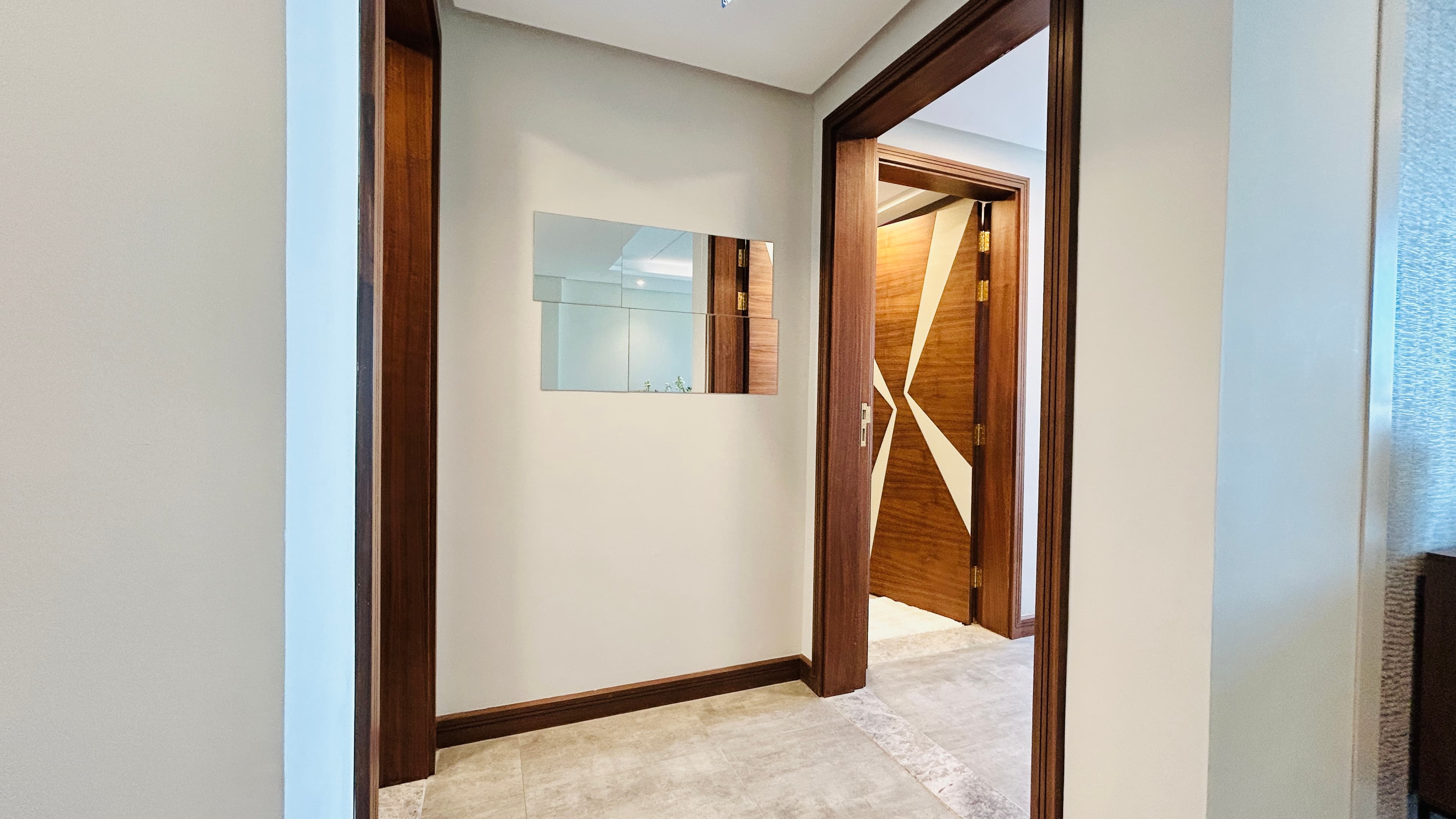 LUXURY | SEAVIEW | SPACIOUS ROOMS | BALCONY