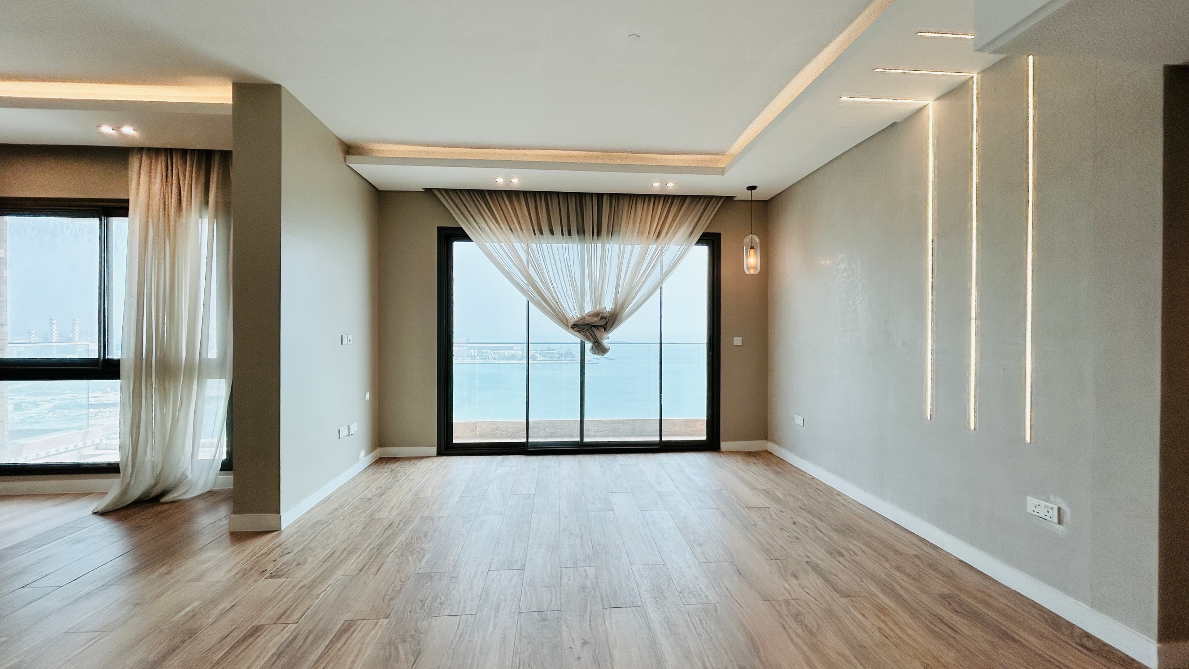 MODERN | SPACIOUS ROOMS | SEA VIEW | GREAT AMENITIES