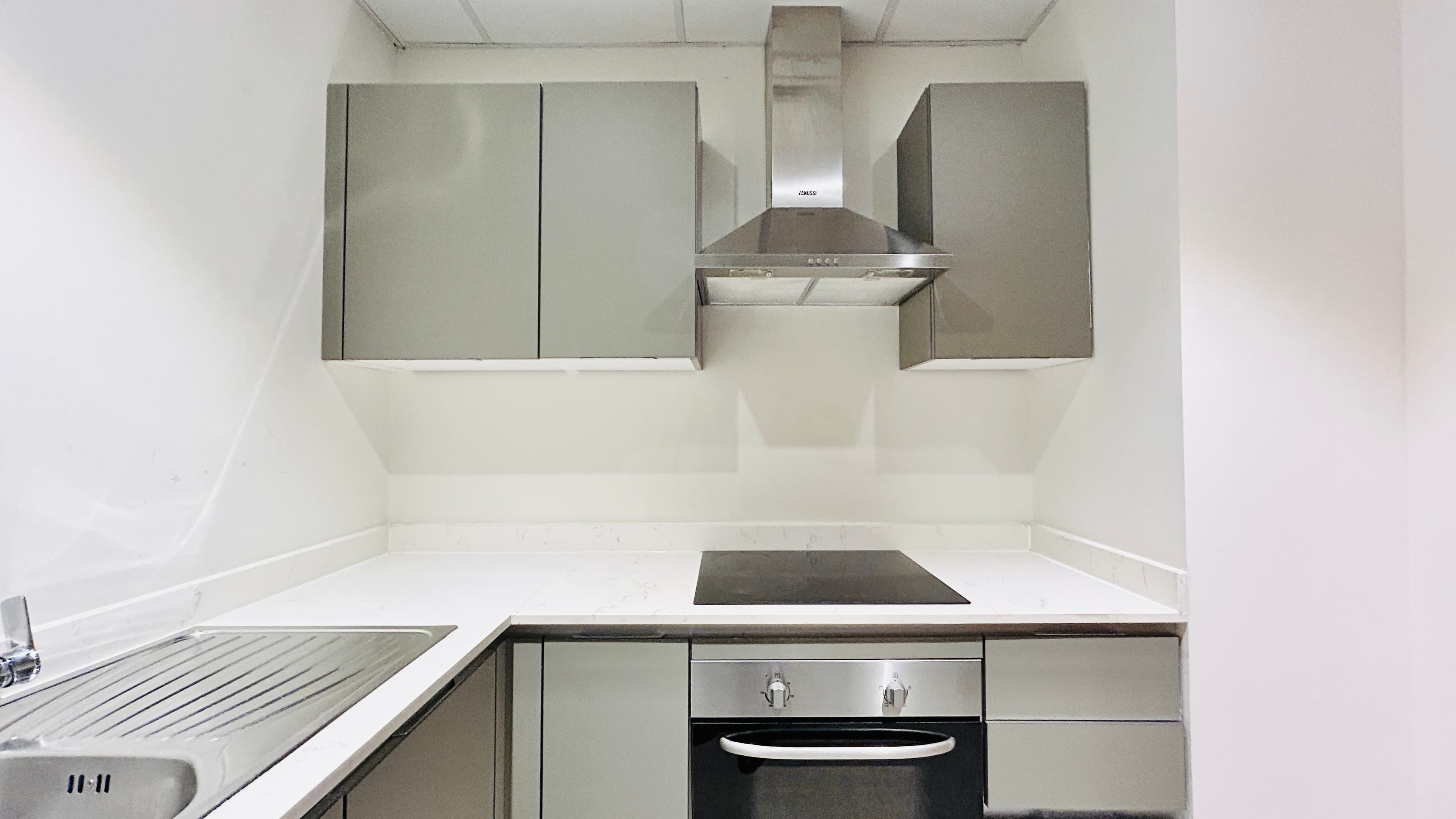 CLOSE KITCHEN | MODERN | SPACIOUS ROOMS | CITY VIEW