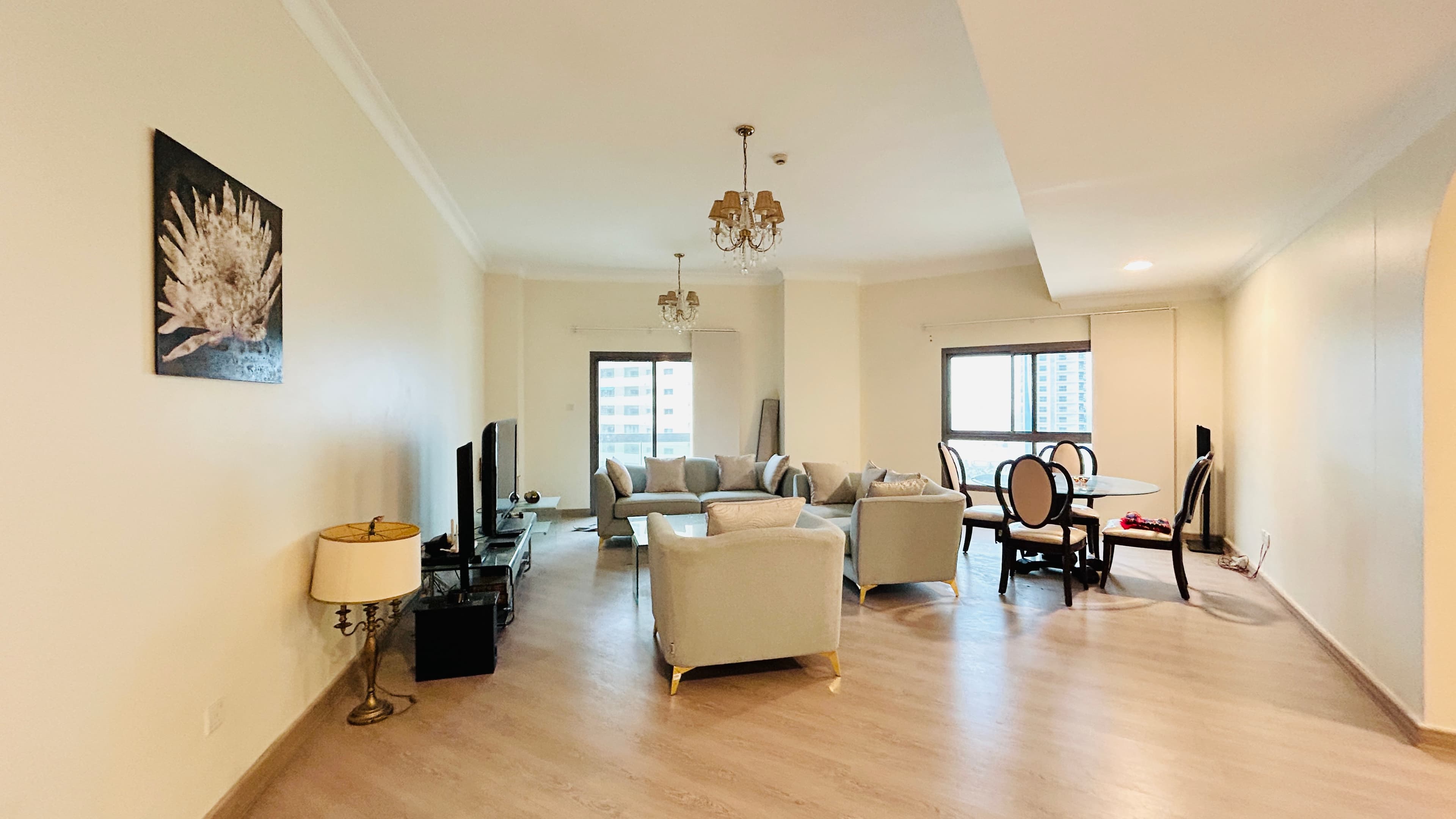 MODERN | BALCONY | GREAT FACILITIES | CITY VIEW