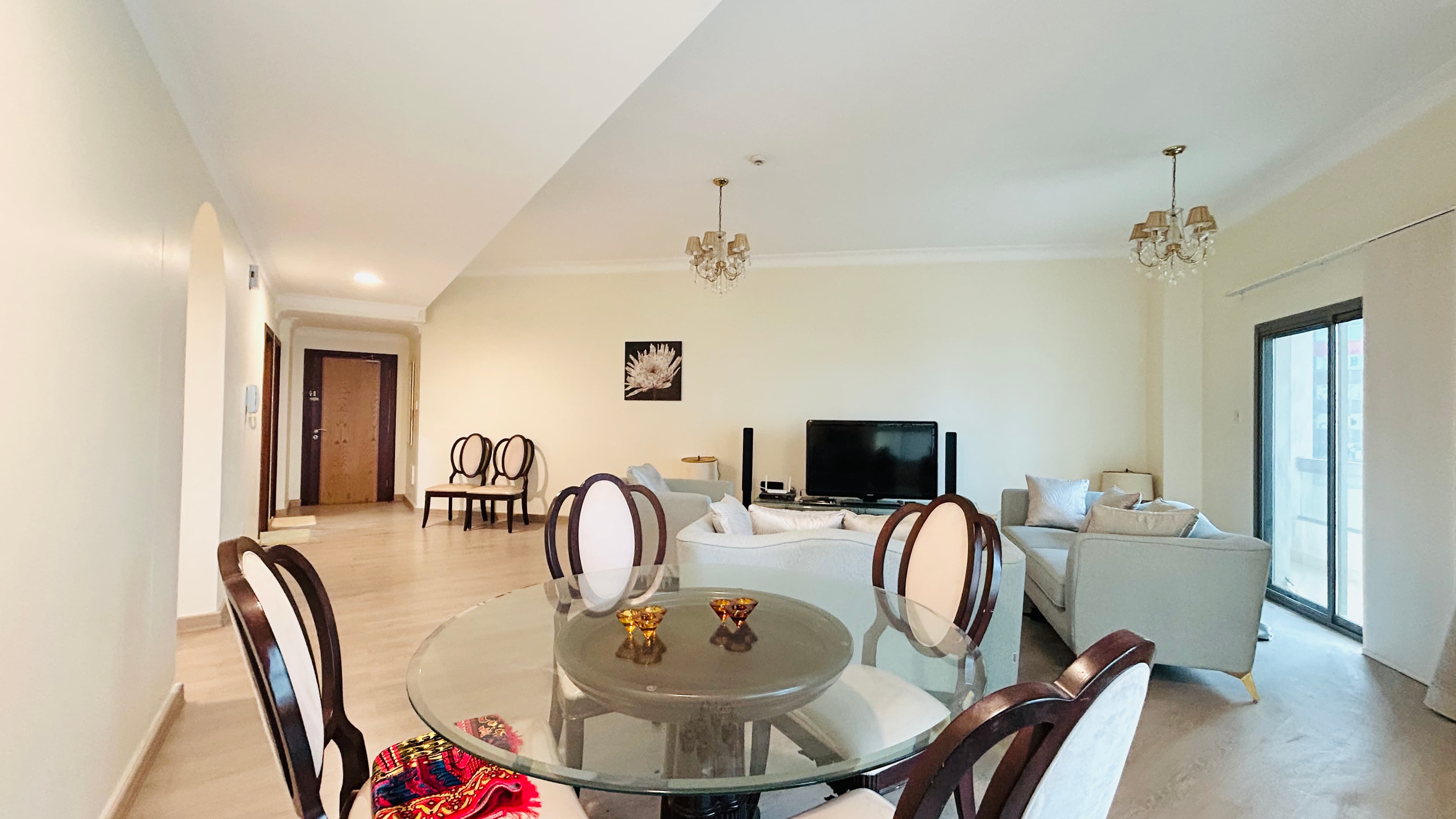 MODERN | BALCONY | GREAT FACILITIES | CITY VIEW