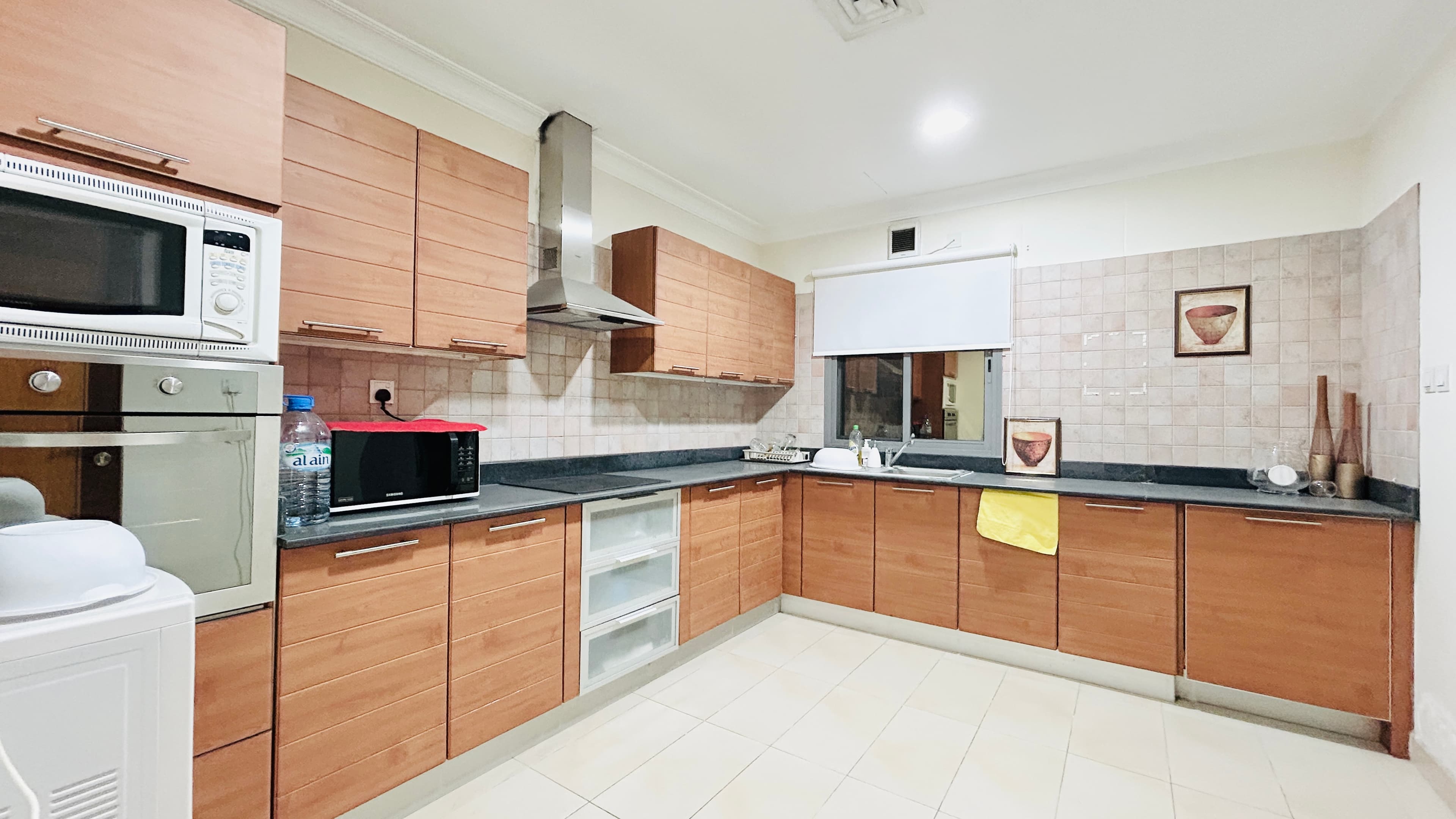 MODERN | BALCONY | GREAT FACILITIES | CITY VIEW