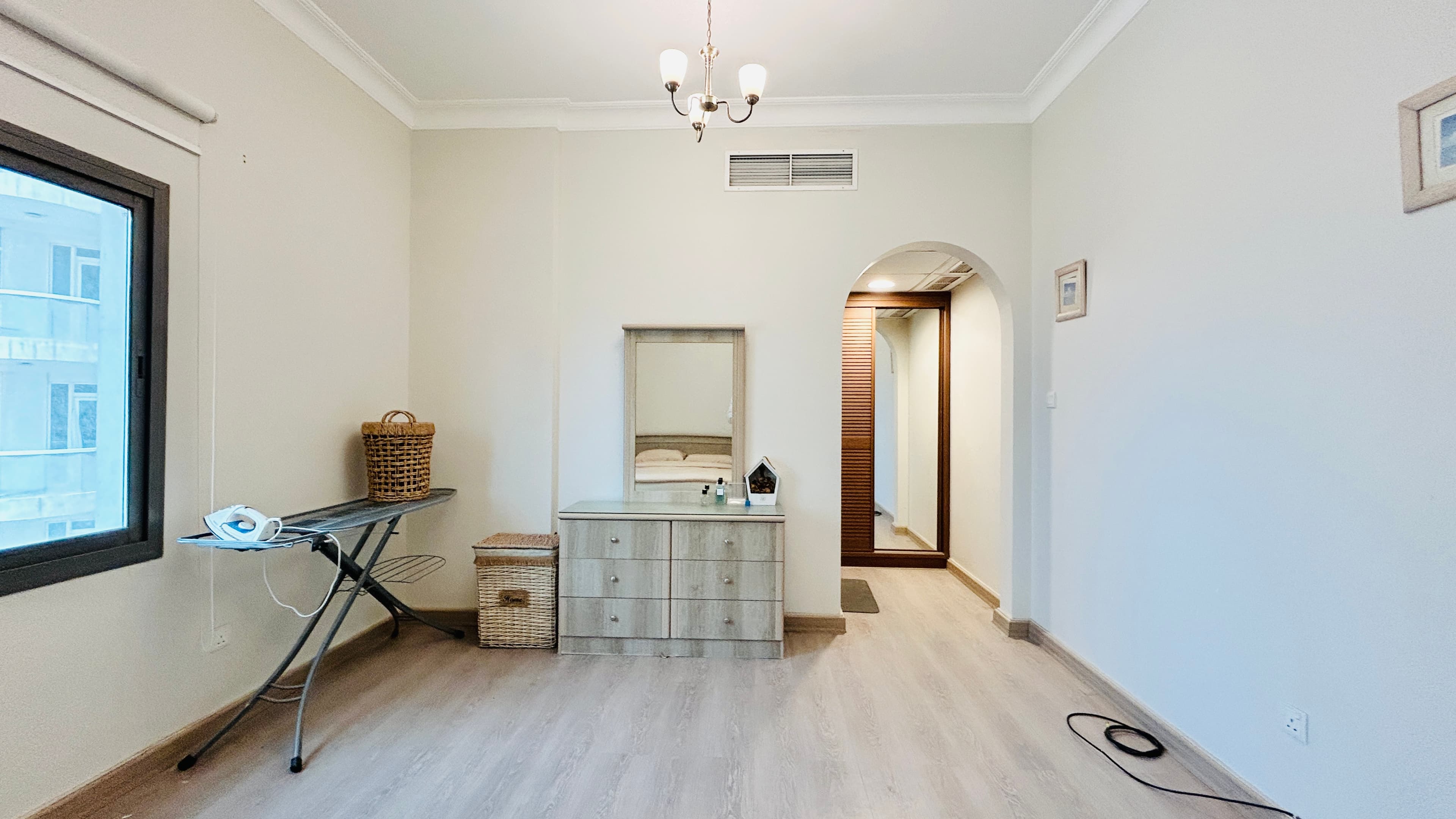 MODERN | BALCONY | GREAT FACILITIES | CITY VIEW