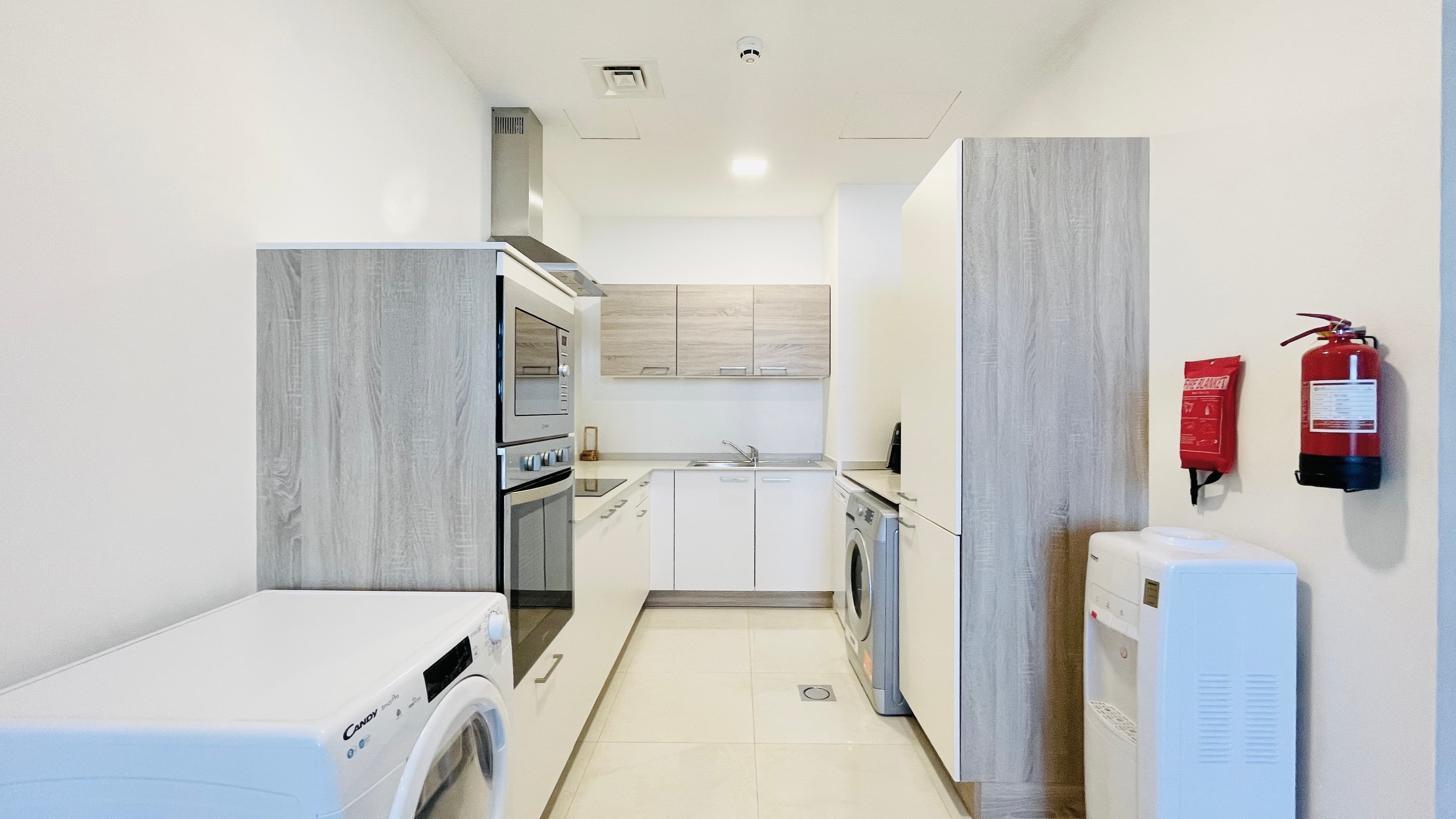 SPACIOUS | ROOMS | MODERN FITTINGS | BALCONY