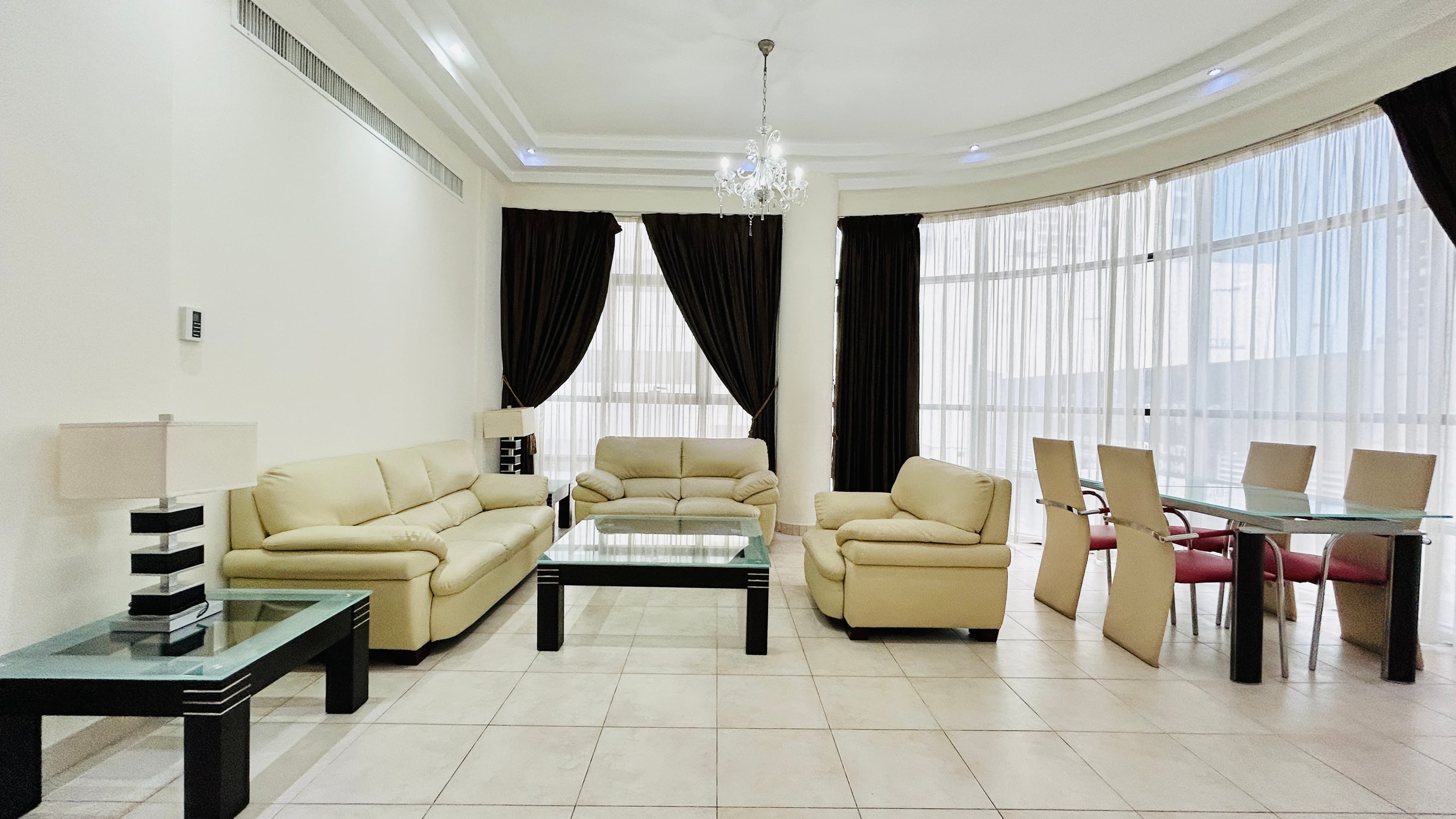 MODERN | HOUSEKEEPING | AMENITIES | CITY VIEW
