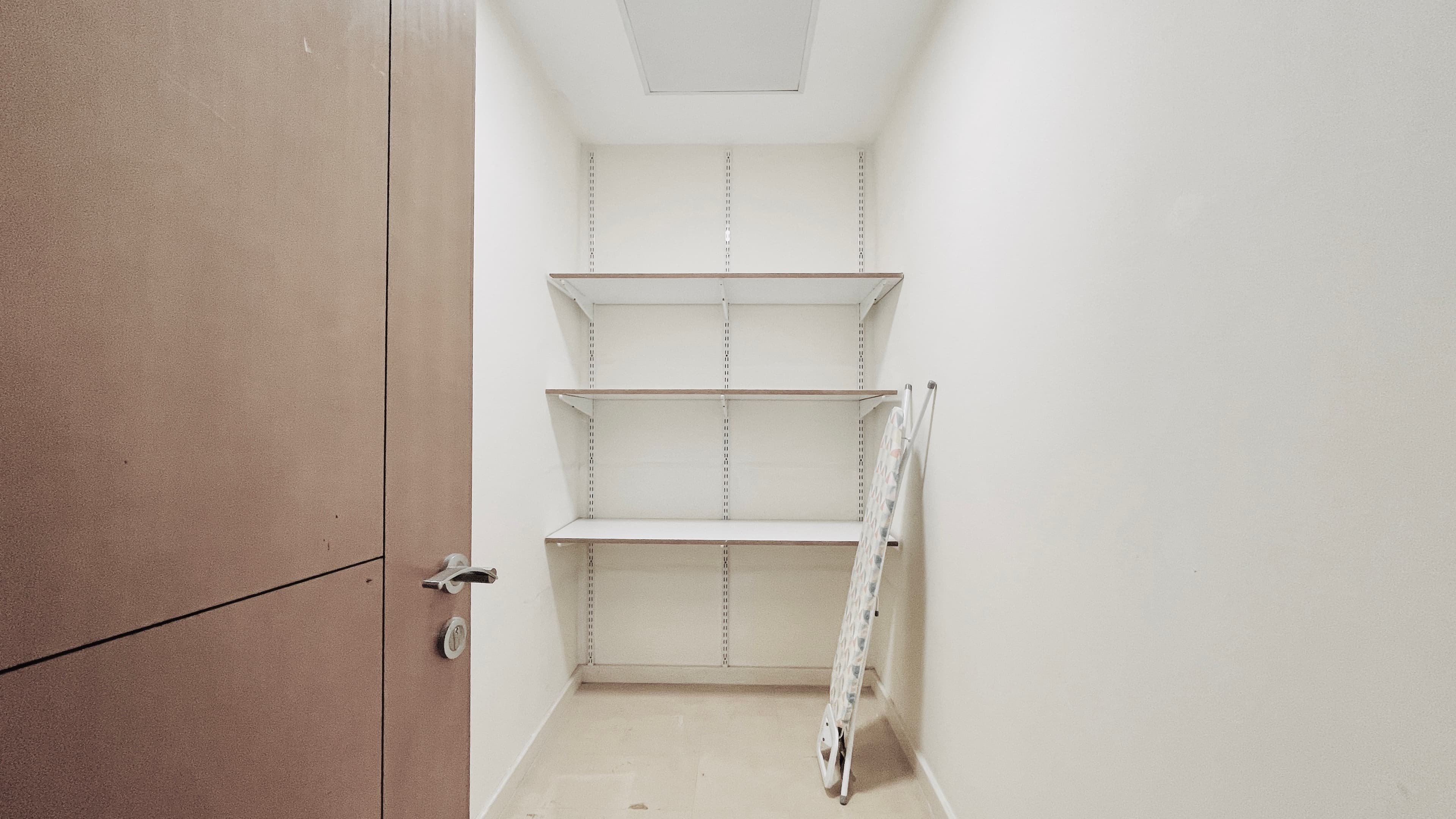 SPACIOUS ROOMS | HOUSEKEEPING | CITYVIEW
