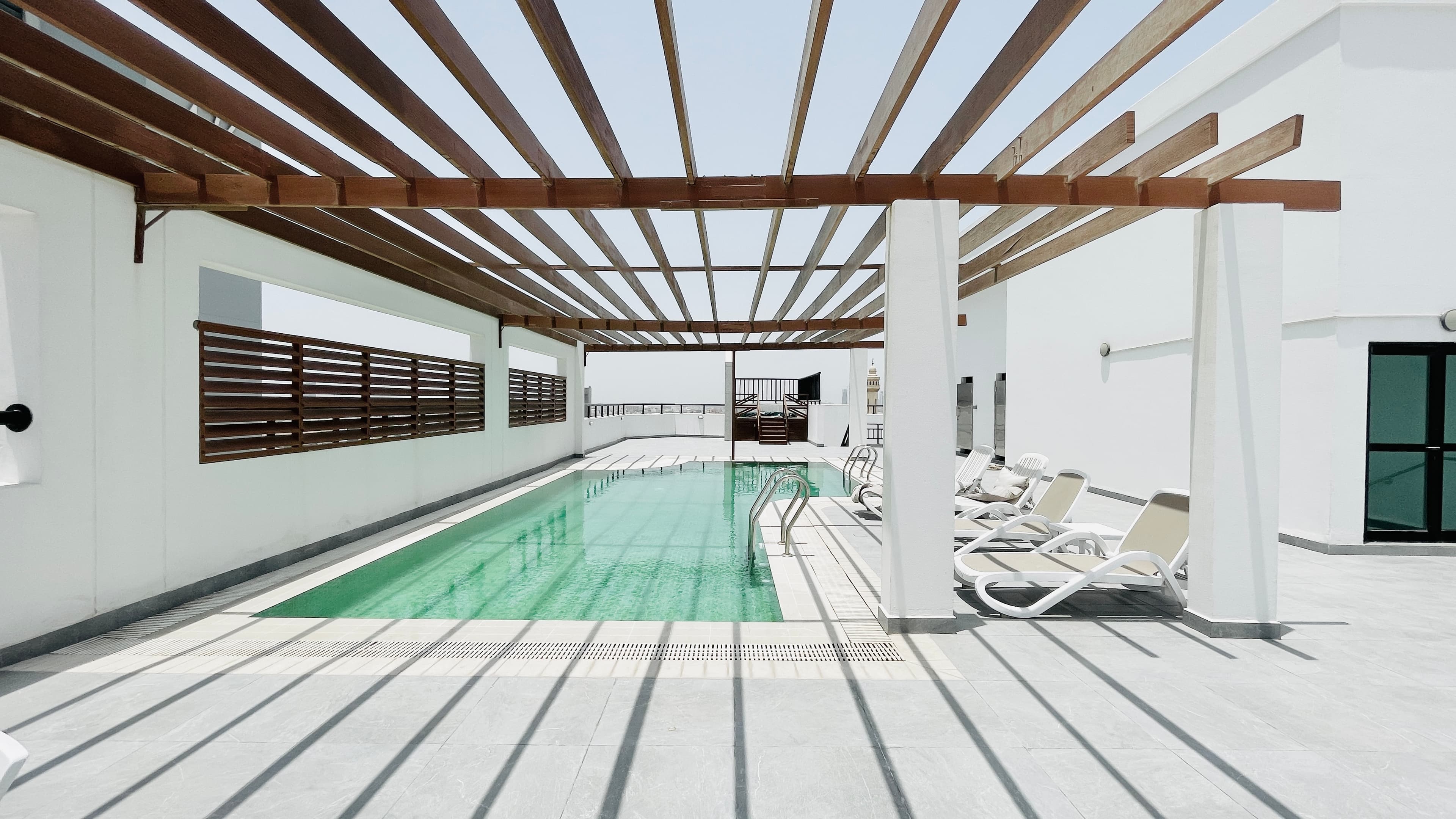 SPACIOUS ROOMS | HOUSEKEEPING | CITYVIEW