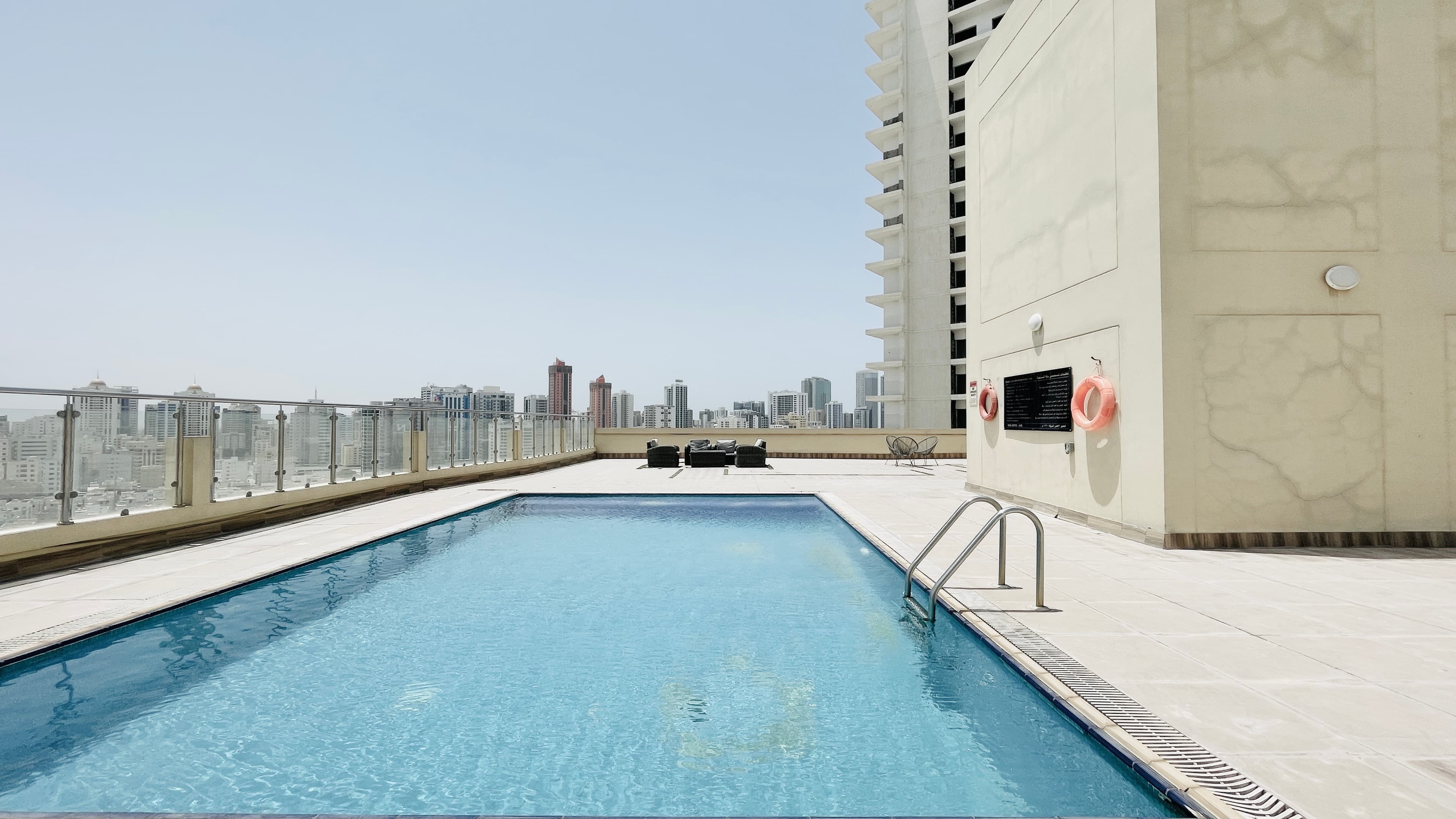 MODERN | CITYVIEW | SPACIOUS ROOMS | AMENITIES