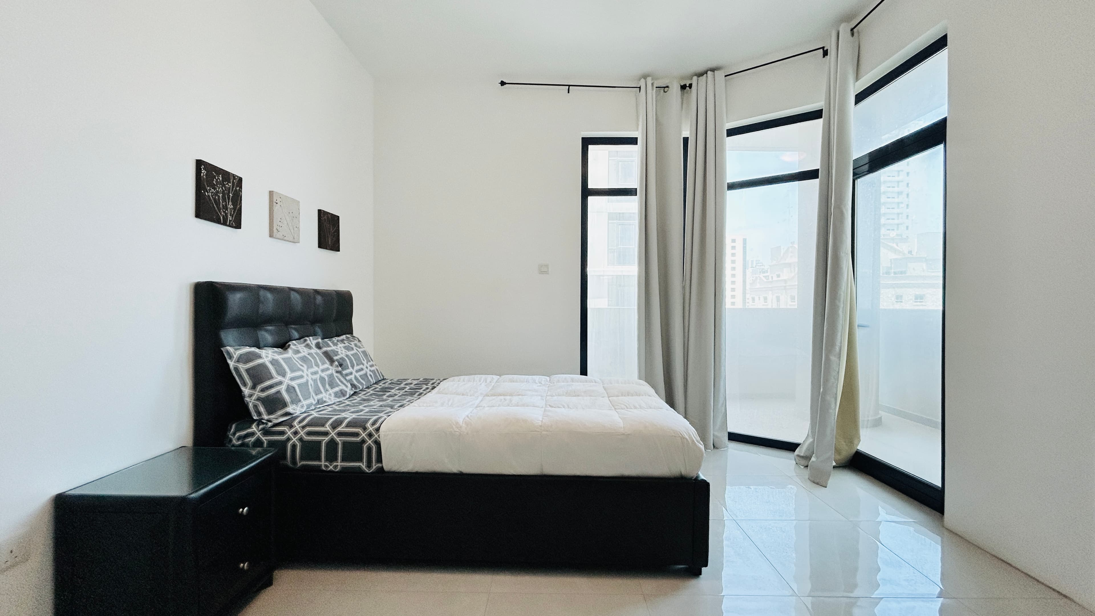 MODERN | SPACIOUS ROOMS | GREAT FACILITIES