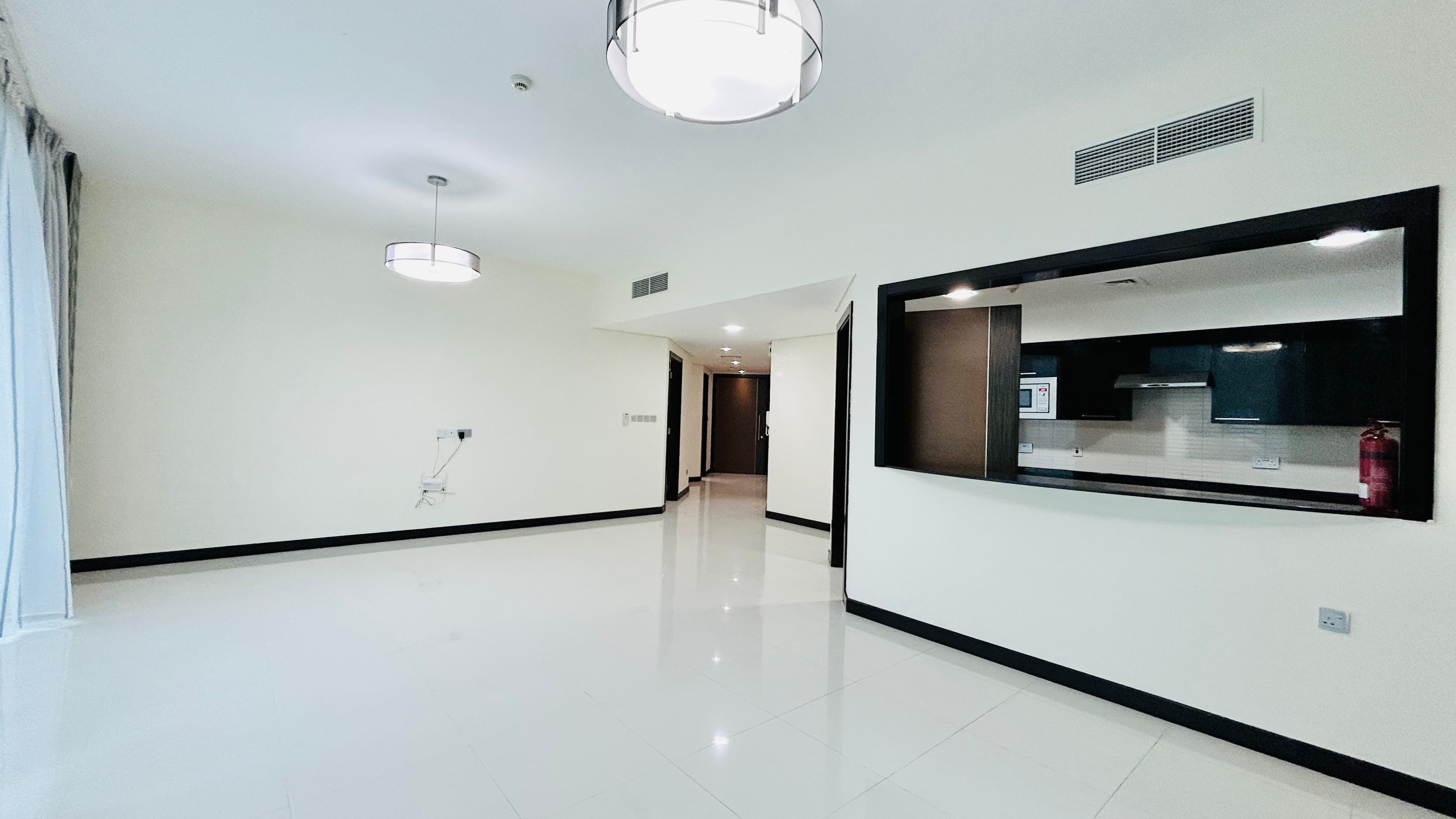 MODERN | CITY VIEW | BRIGHT LIGHT | HIGH END AMENITIES