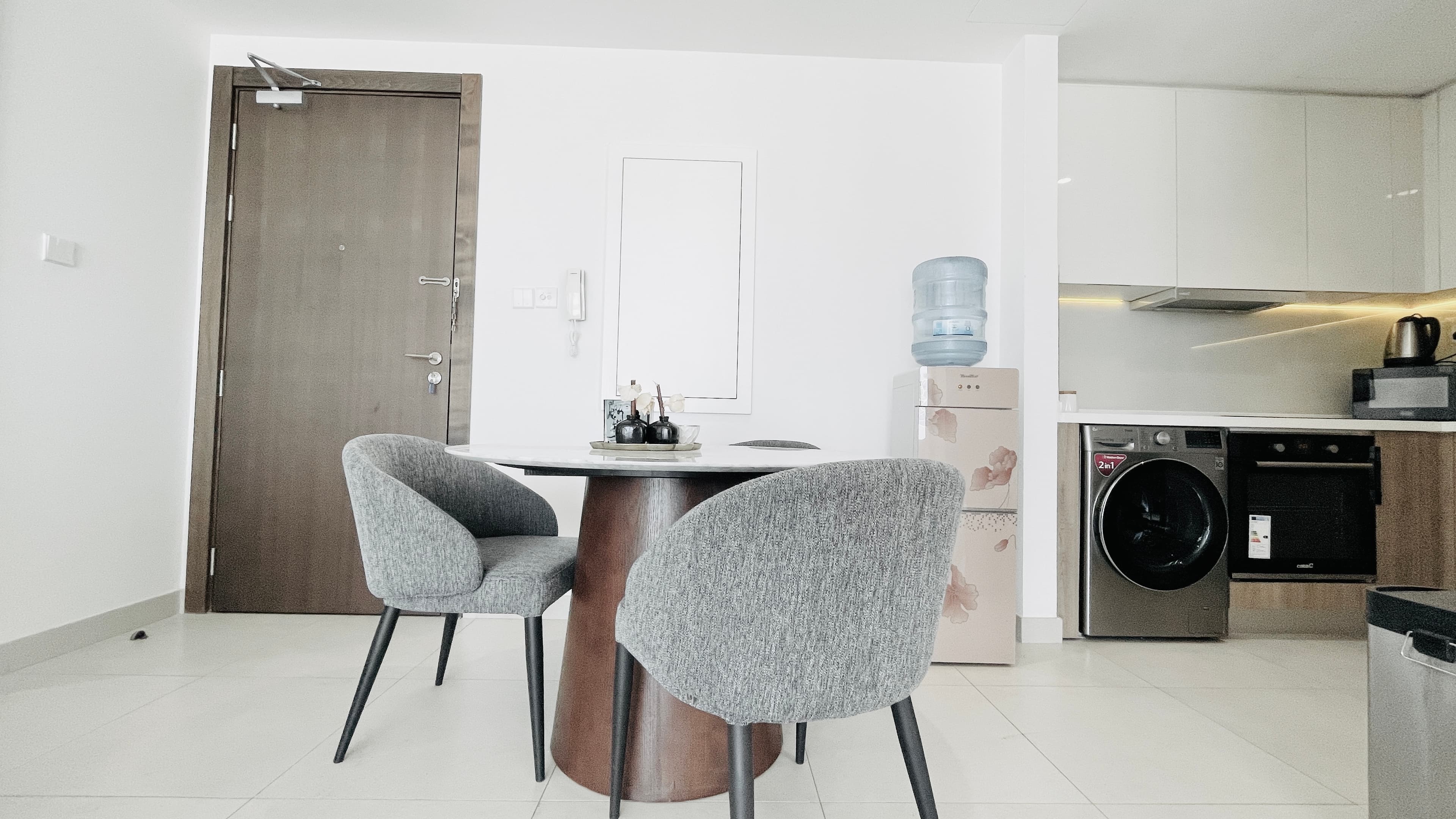 SEA VIEW | SPACIOUS ROOMS | GREAT FACILITIES