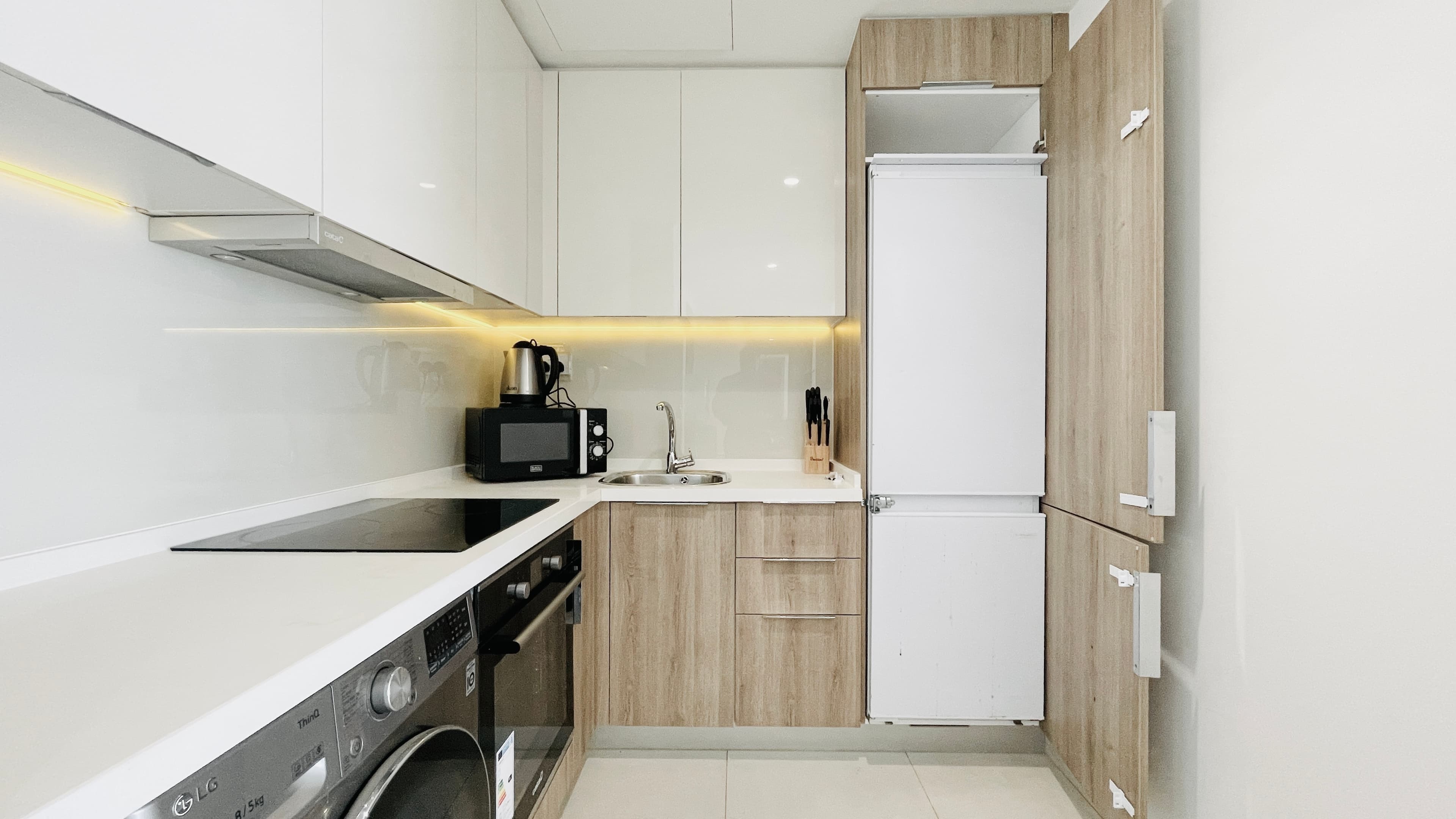 SEA VIEW | SPACIOUS ROOMS | GREAT FACILITIES