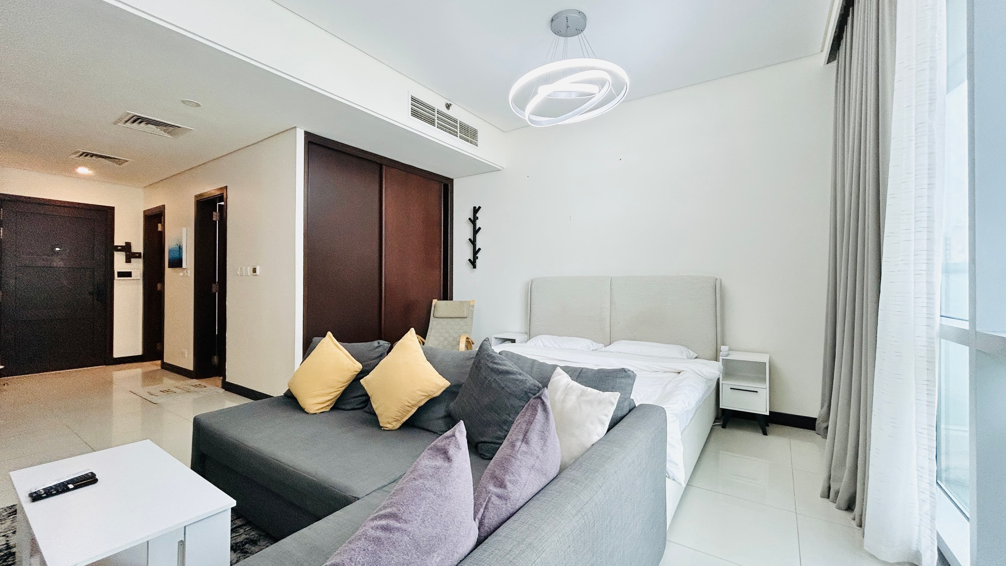 MODERN | CITY/SEA VIEW | BRIGHT LIGHT | AMENITIES