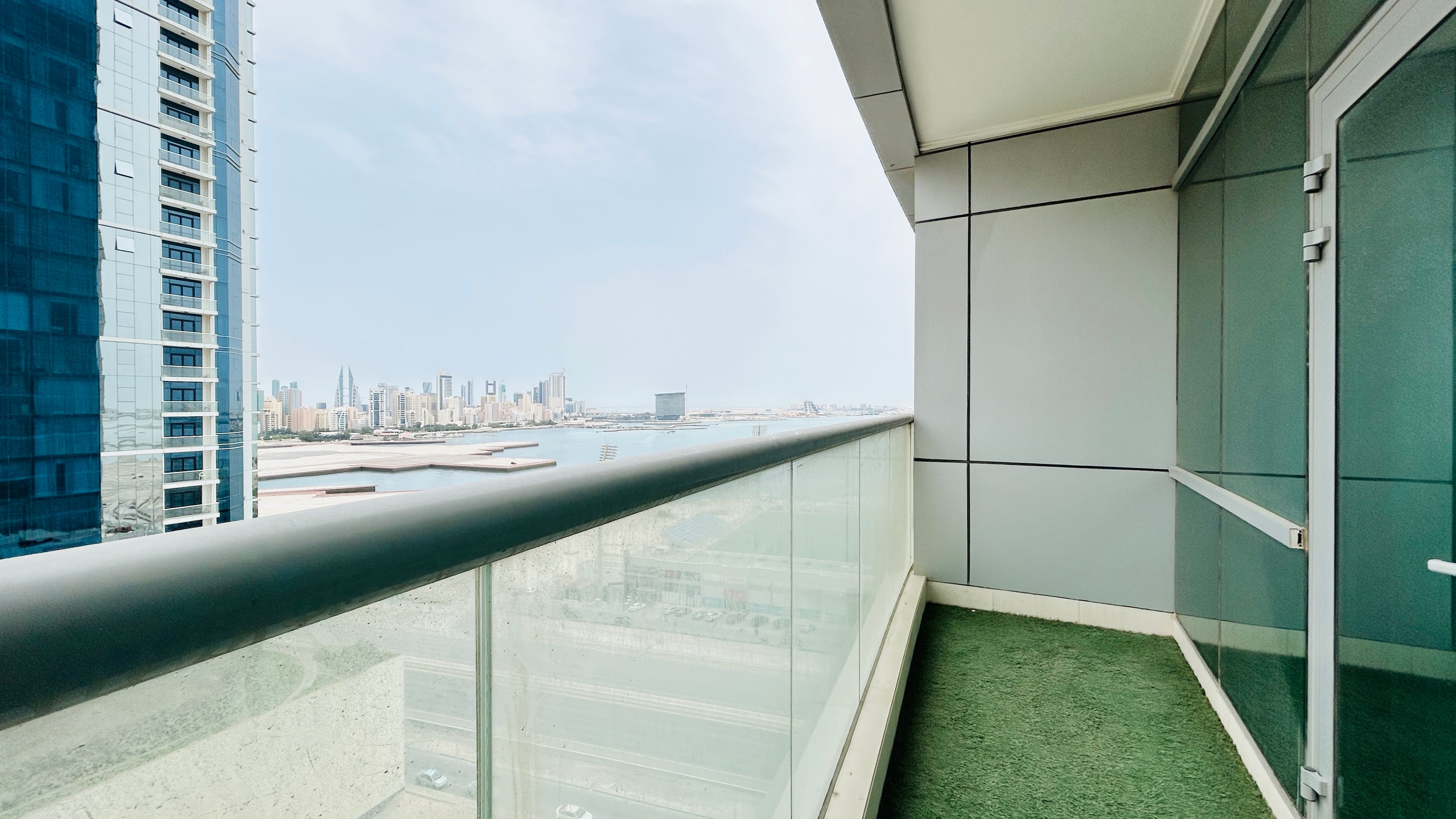 MODERN | CITY/SEA VIEW | BRIGHT LIGHT | AMENITIES