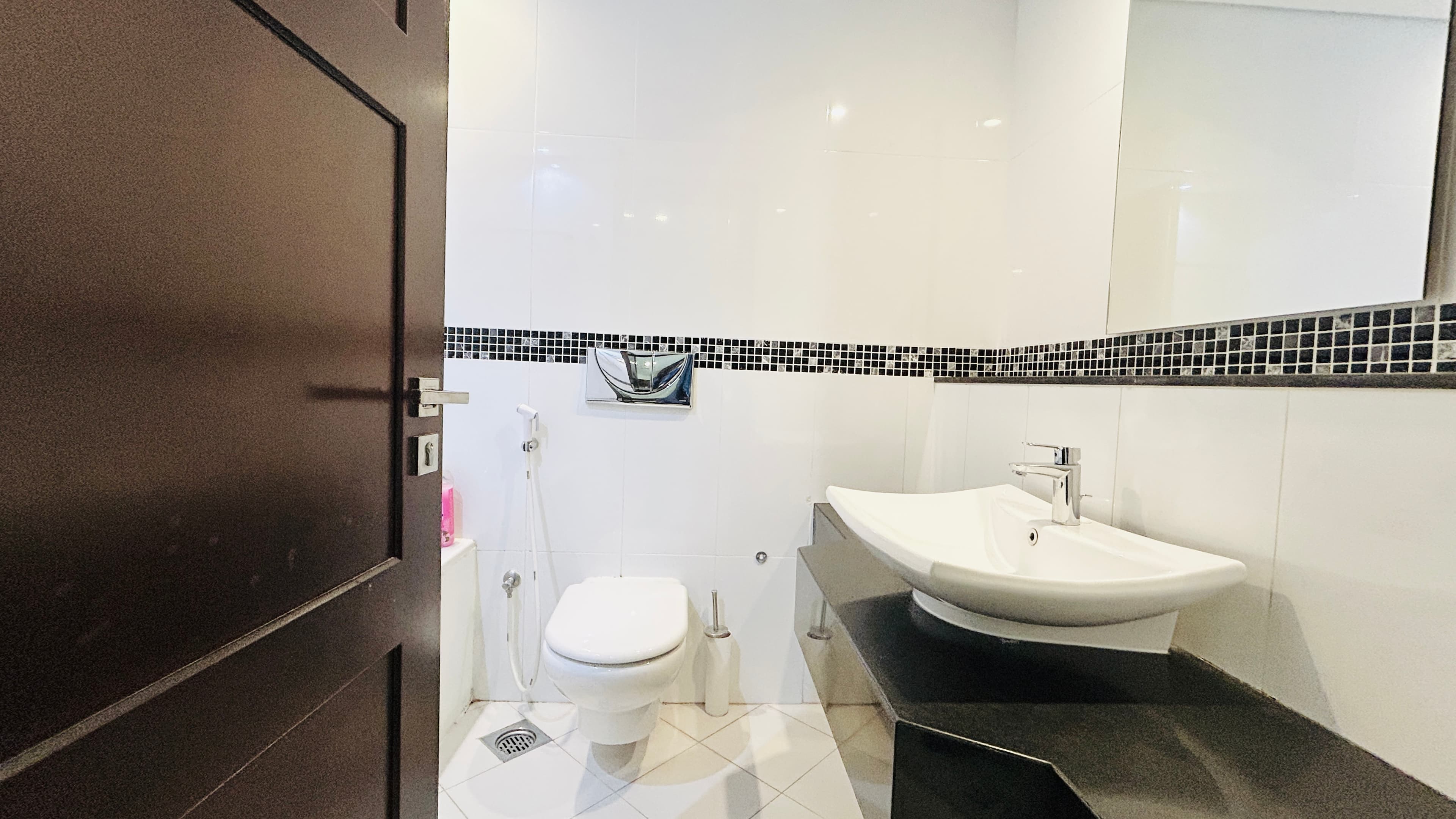 MODERN | CITY/SEA VIEW | BRIGHT LIGHT | AMENITIES