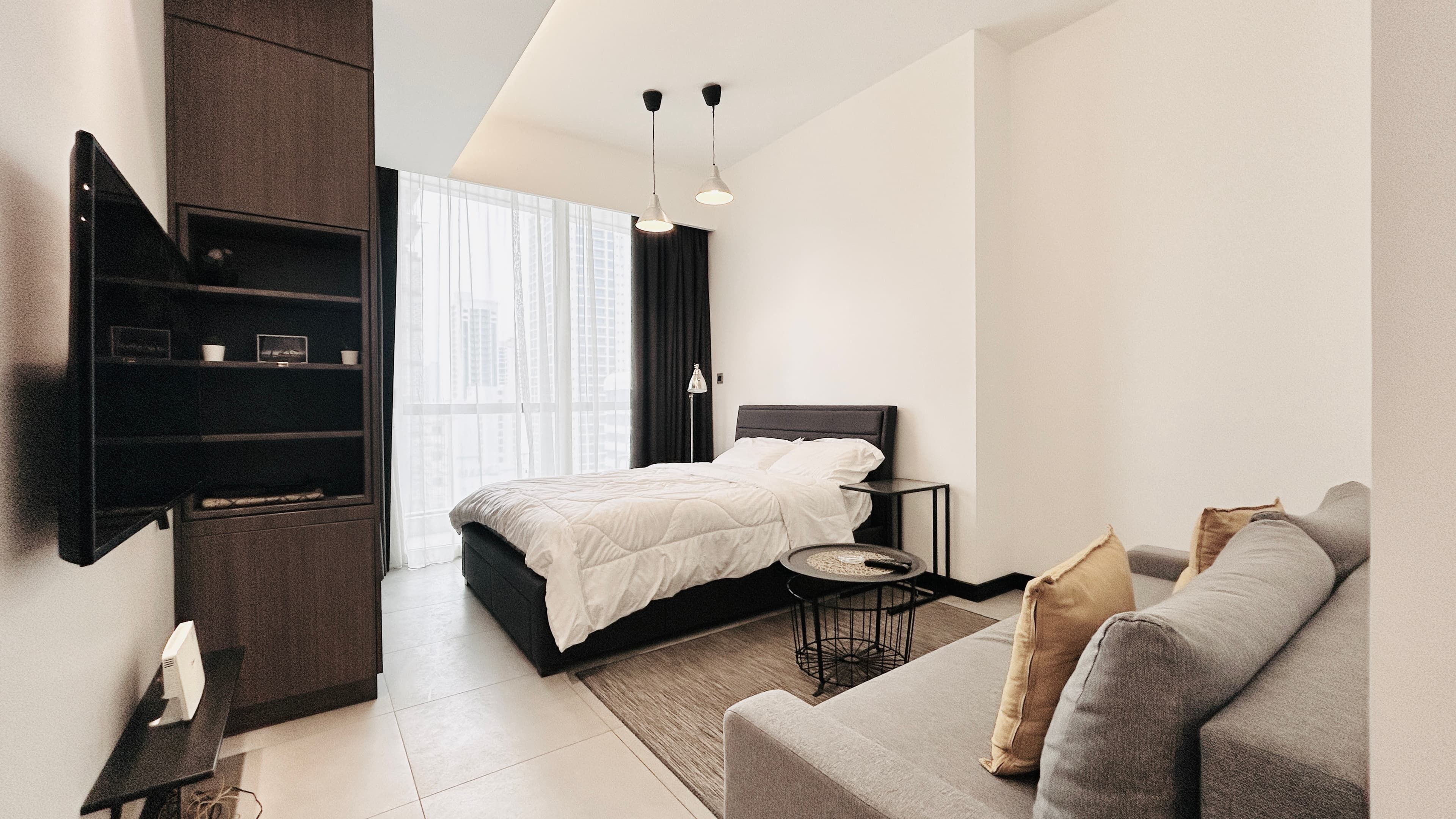 BALCONY | HIGH END AMENITIES | MODERN | CITY VIEW