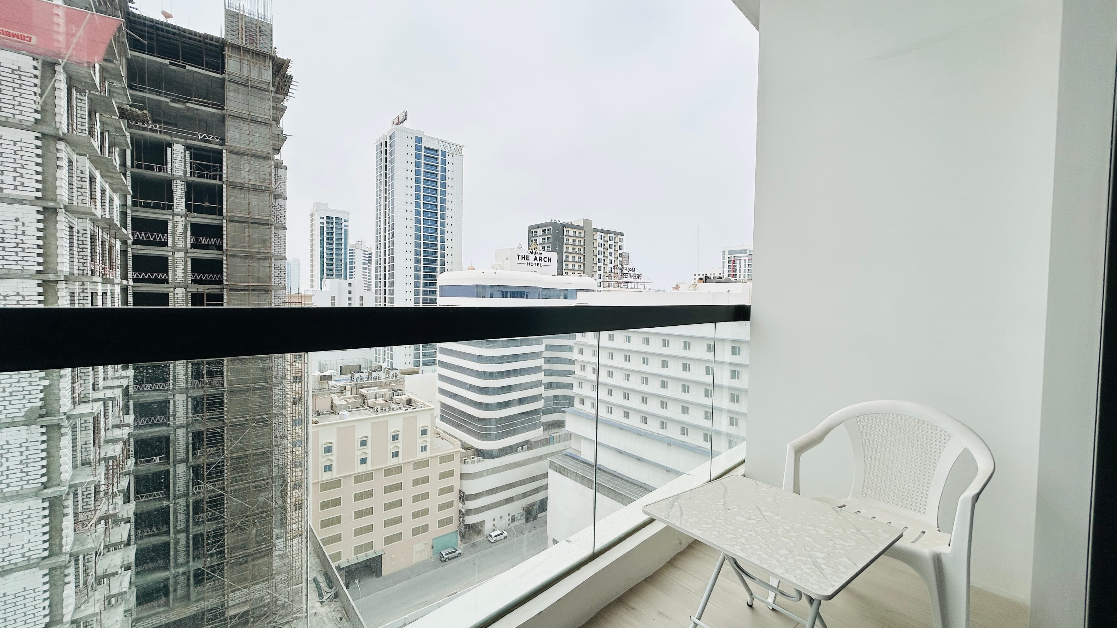 HIGH END AMENITIES | MODERN | CITY VIEW | BALCONY