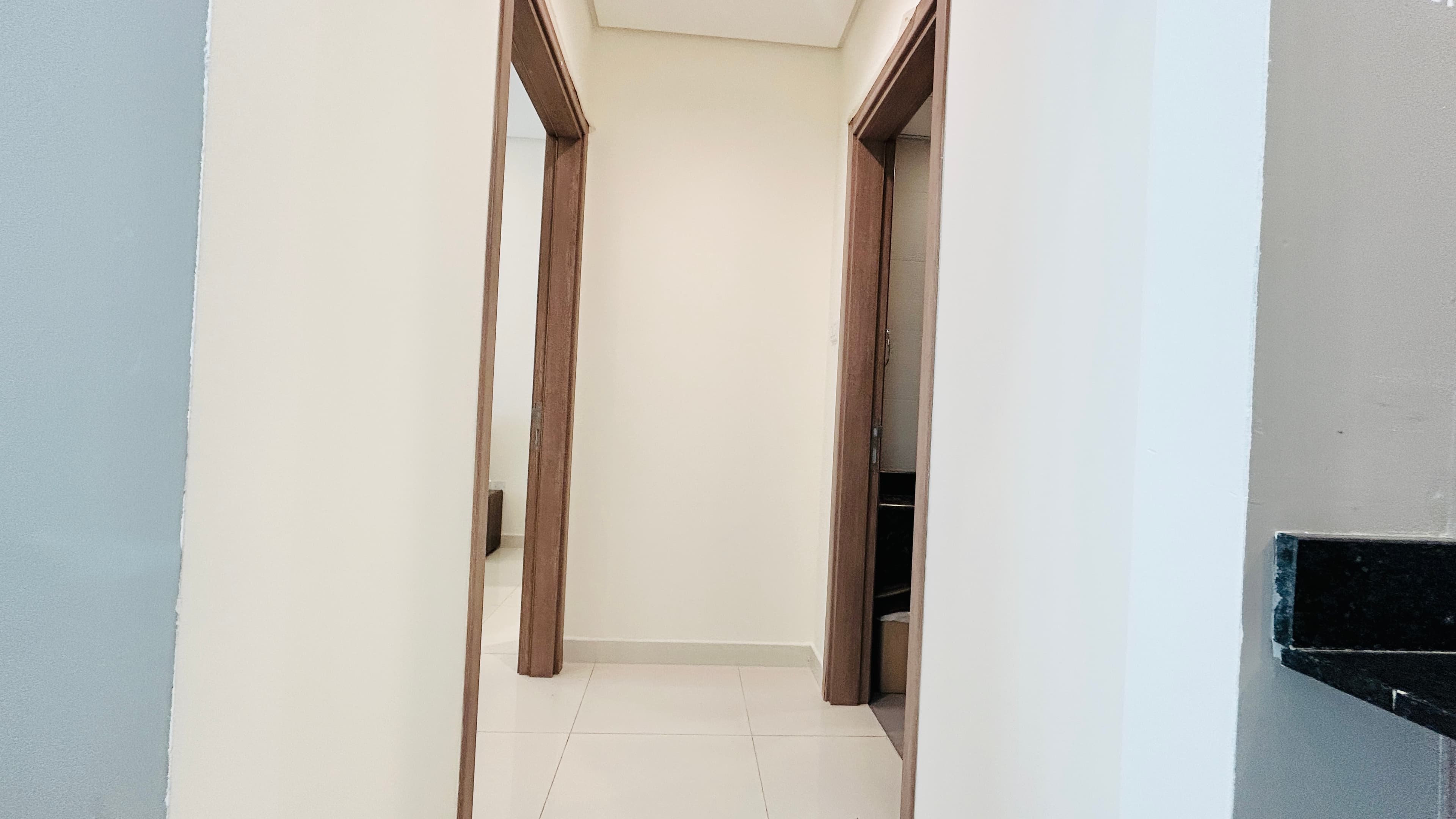 BALCONY | MODERN | CITY VIEW | SPACIOUS ROOMS
