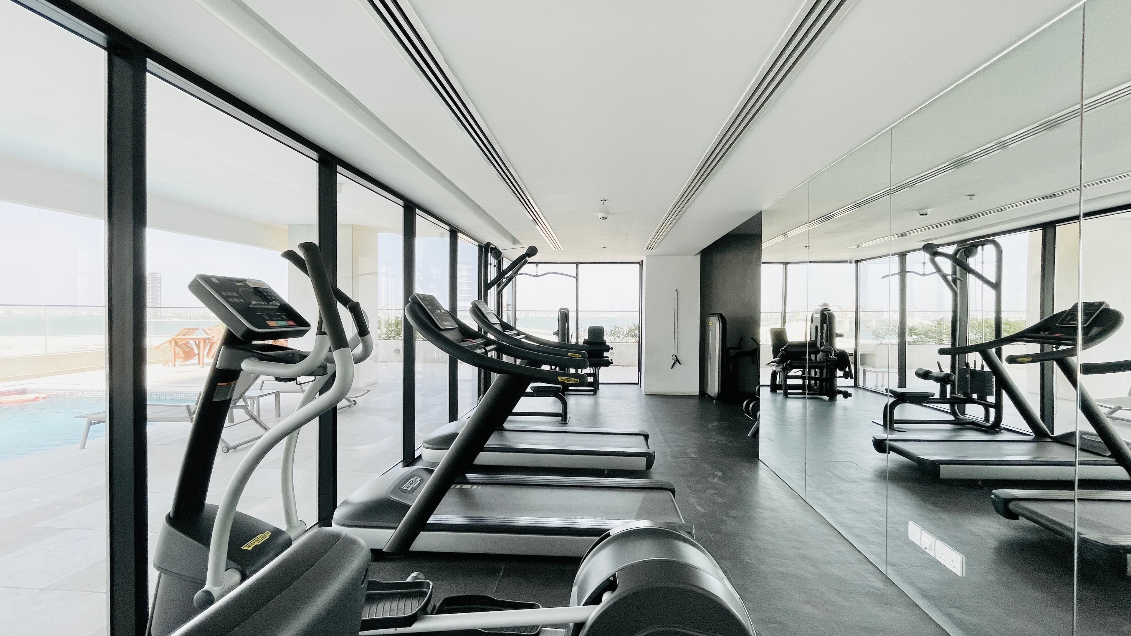 SEAVIEW | SPACIOUS ROOMS | GREAT FACILITIES
