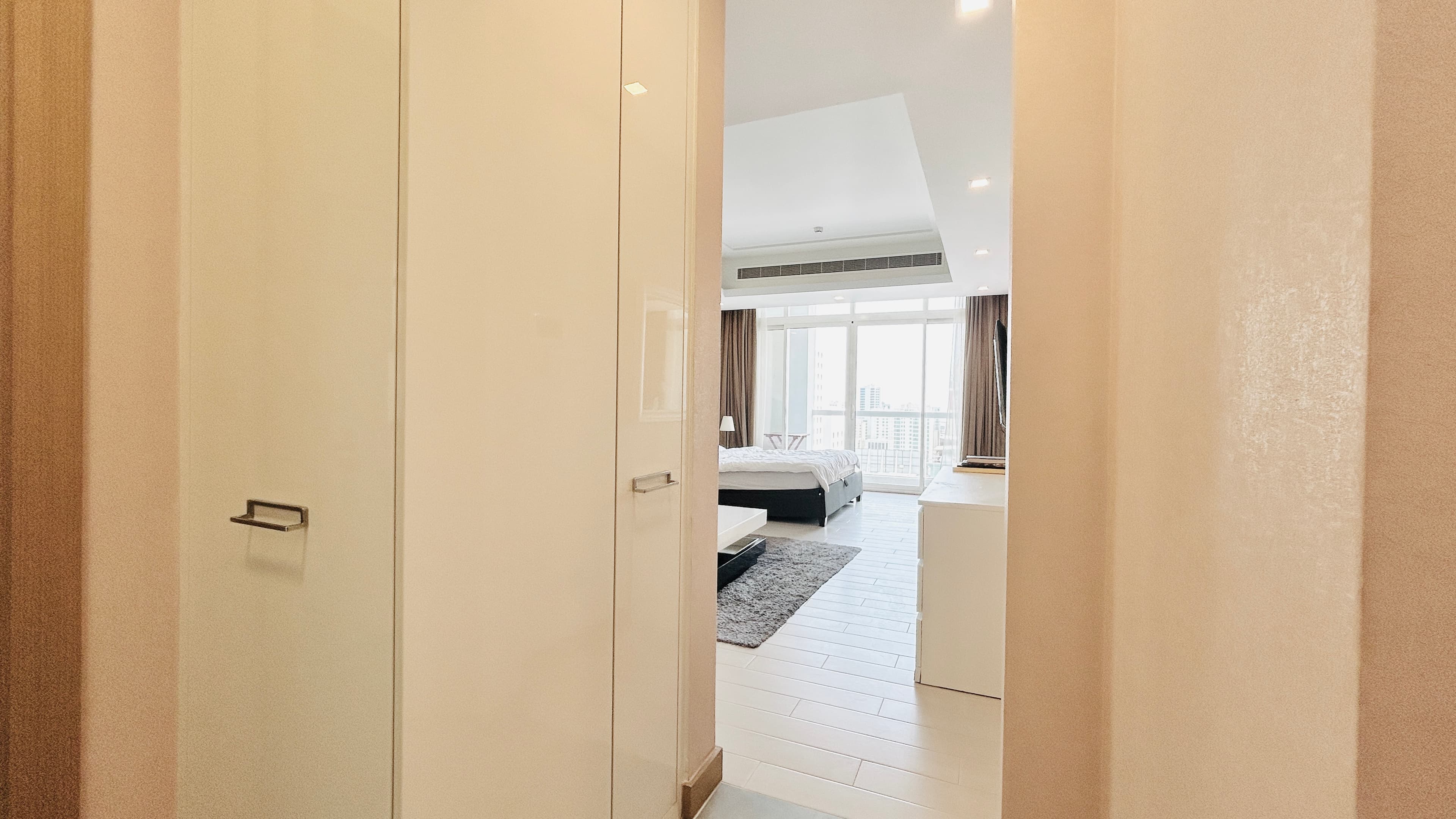 GREAT FACILITIES | BALCONY | MODERN | SPACIOUS