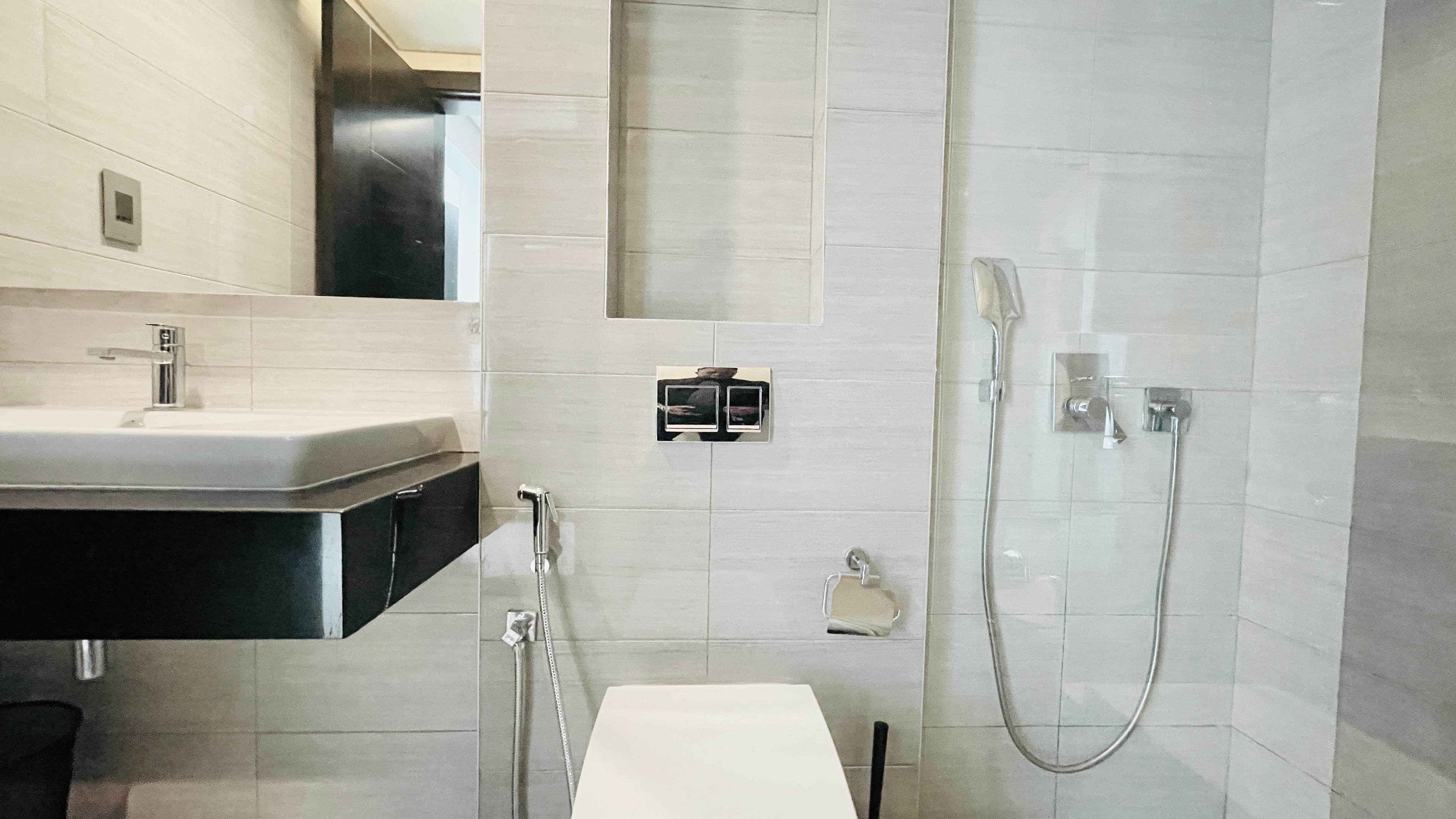 PARTIAL SEA VIEW | SPACIOUS ROOMS | GREAT FACILITIES