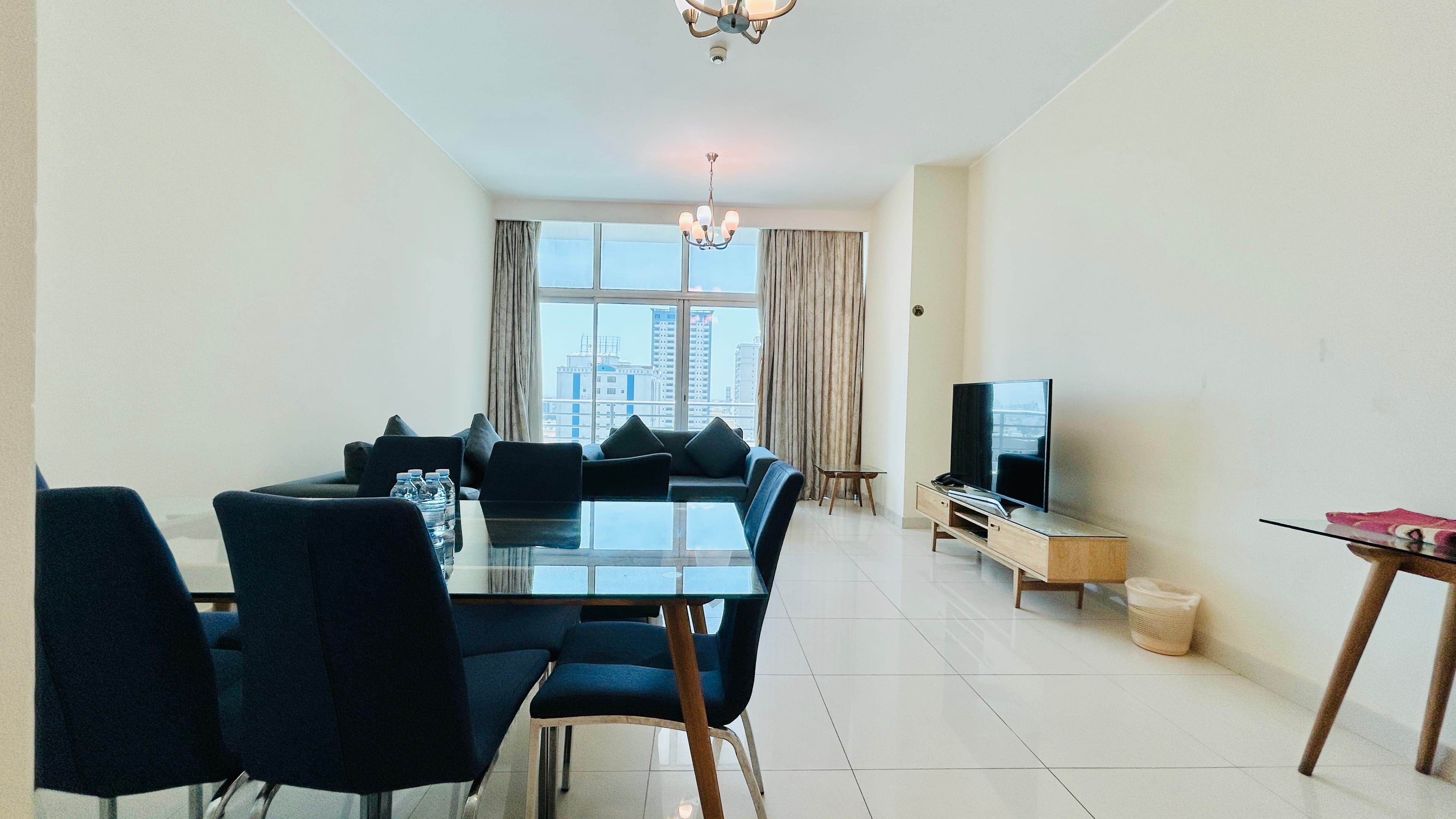 BALCONY | CITYVIEW | SPACIOUS ROOMS | GREAT FACILITIES