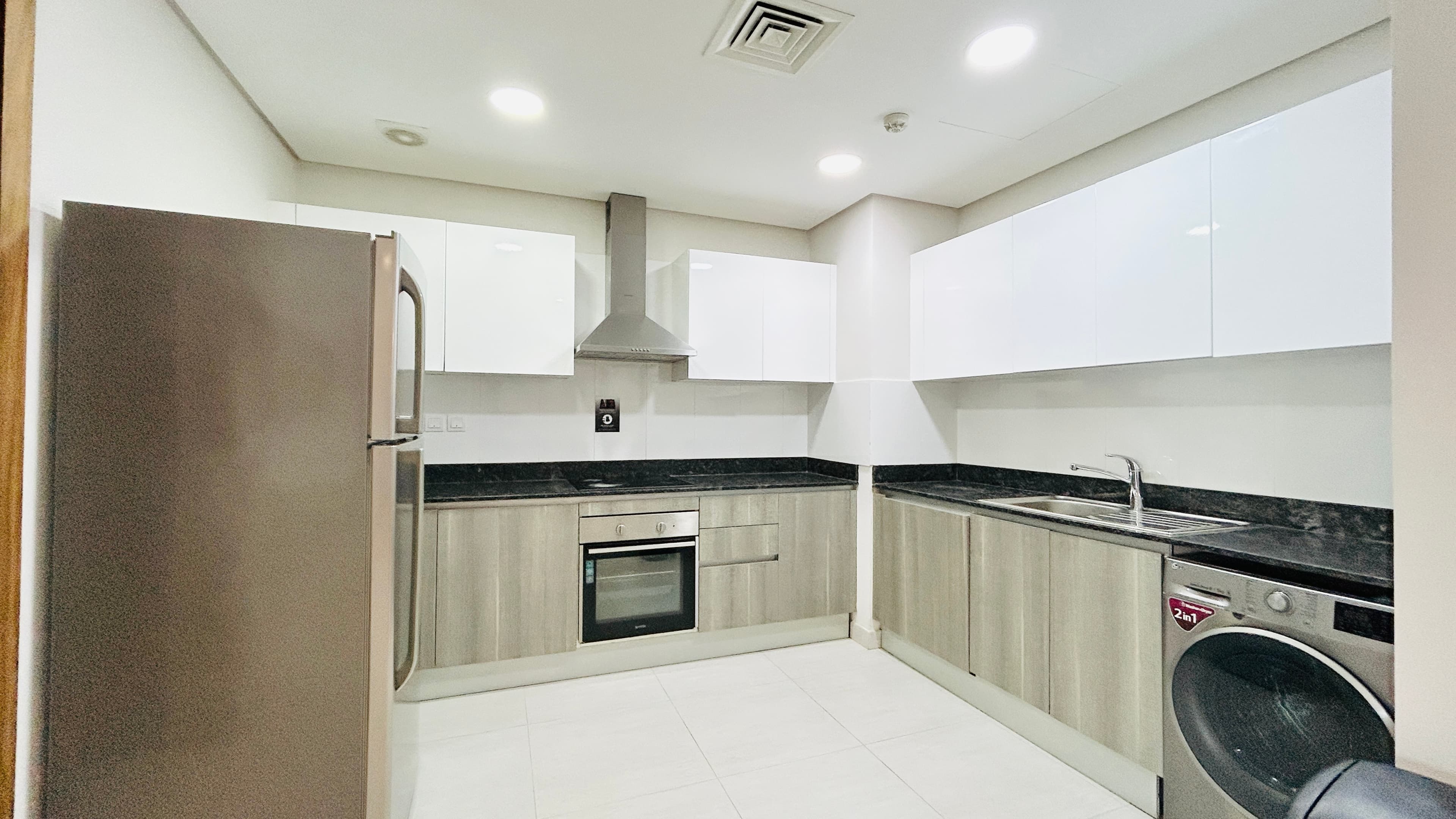 AMENITIES | BALCONY | CITYVIEW | SPACIOUS ROOMS