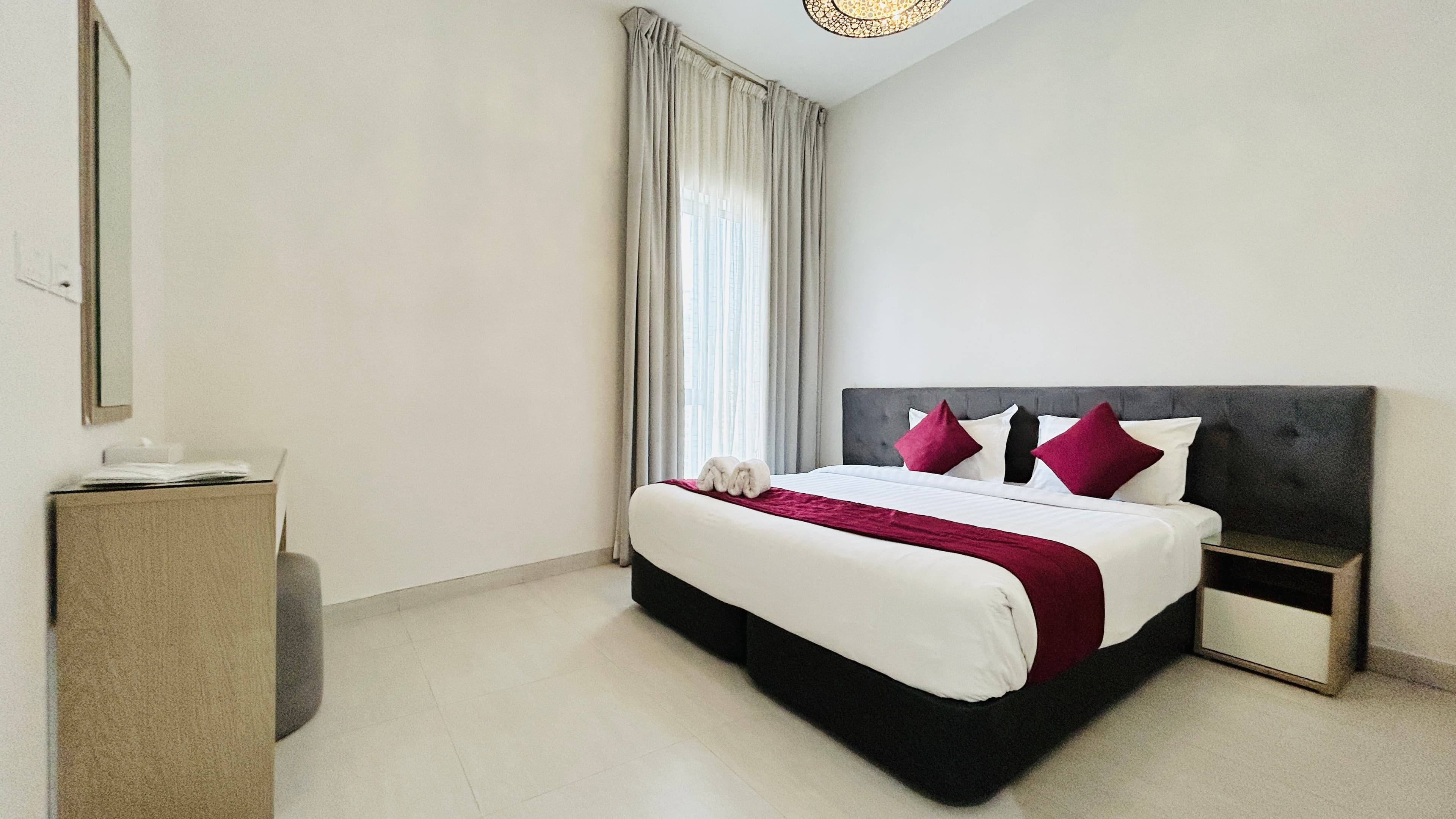 AMENITIES | BALCONY | CITYVIEW | SPACIOUS ROOMS