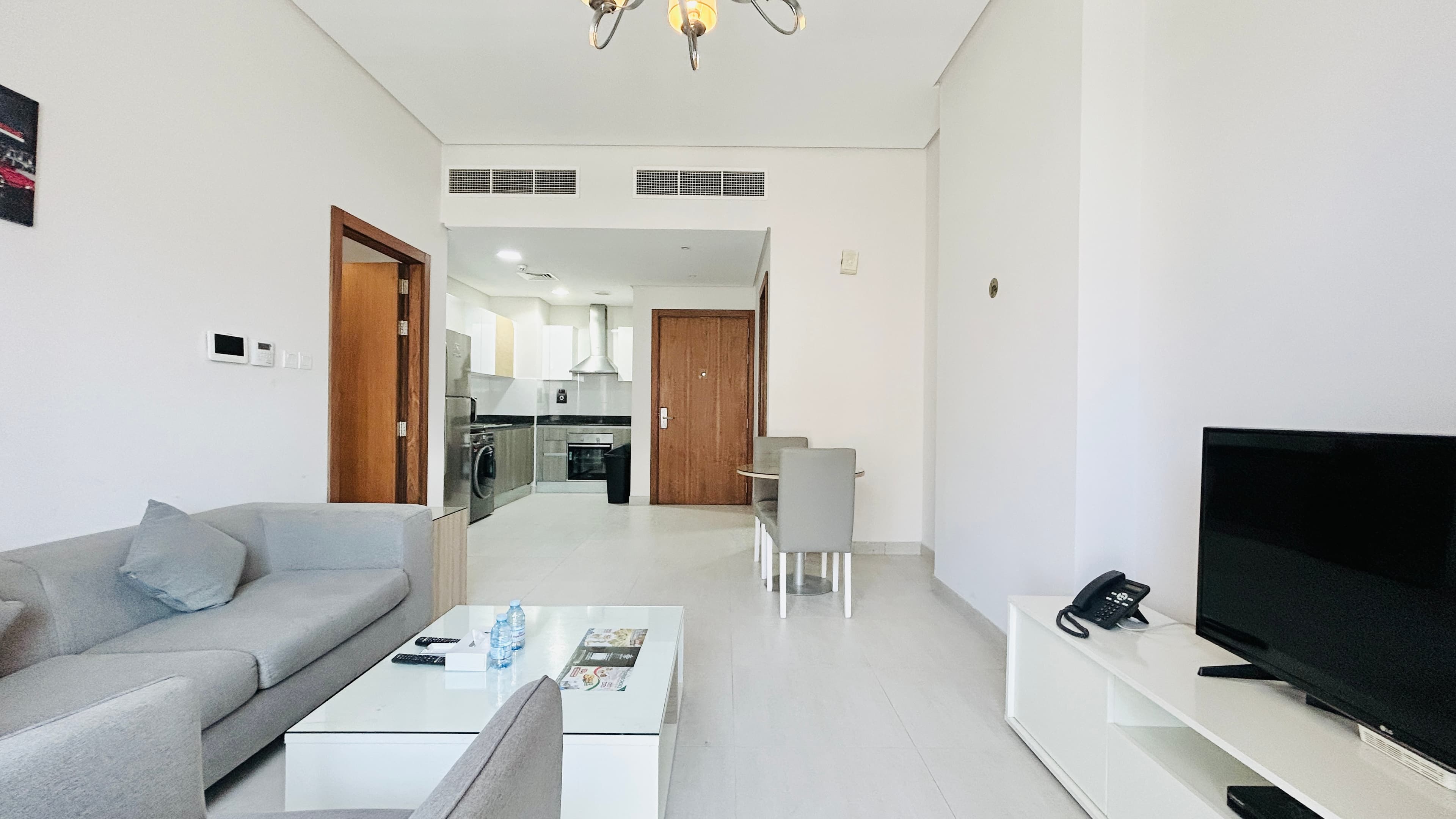 BALCONY | CITYVIEW | SPACIOUS ROOMS | GREAT FACILITIES