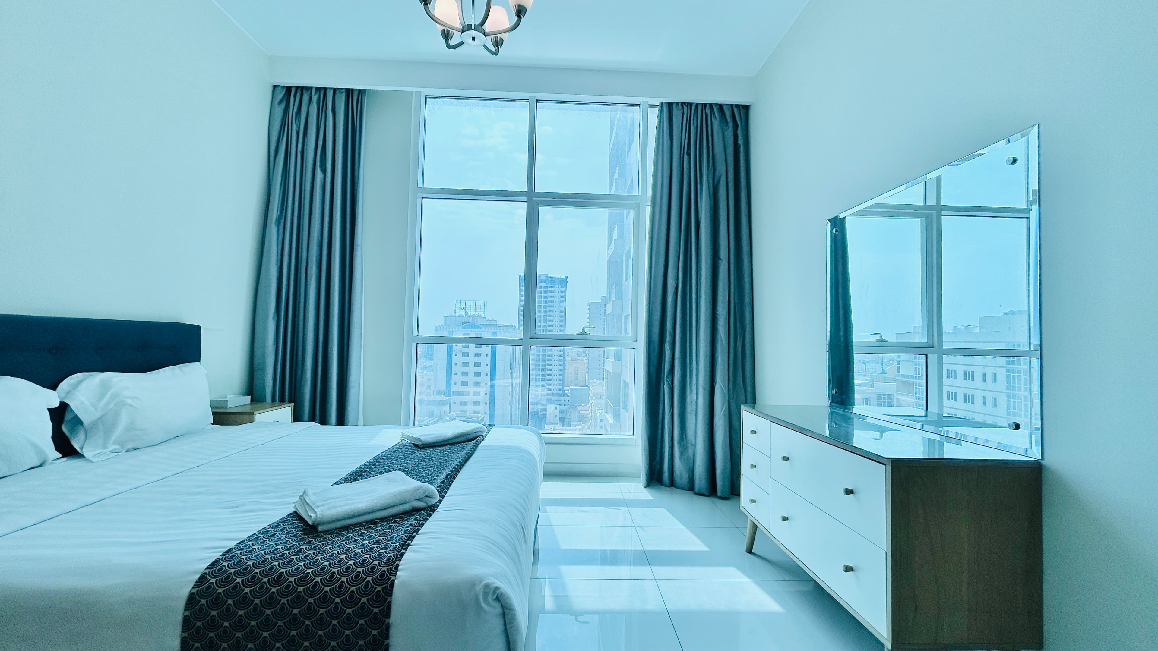 CITYVIEW | SPACIOUS ROOMS | GREAT AMENITIES | MODERN