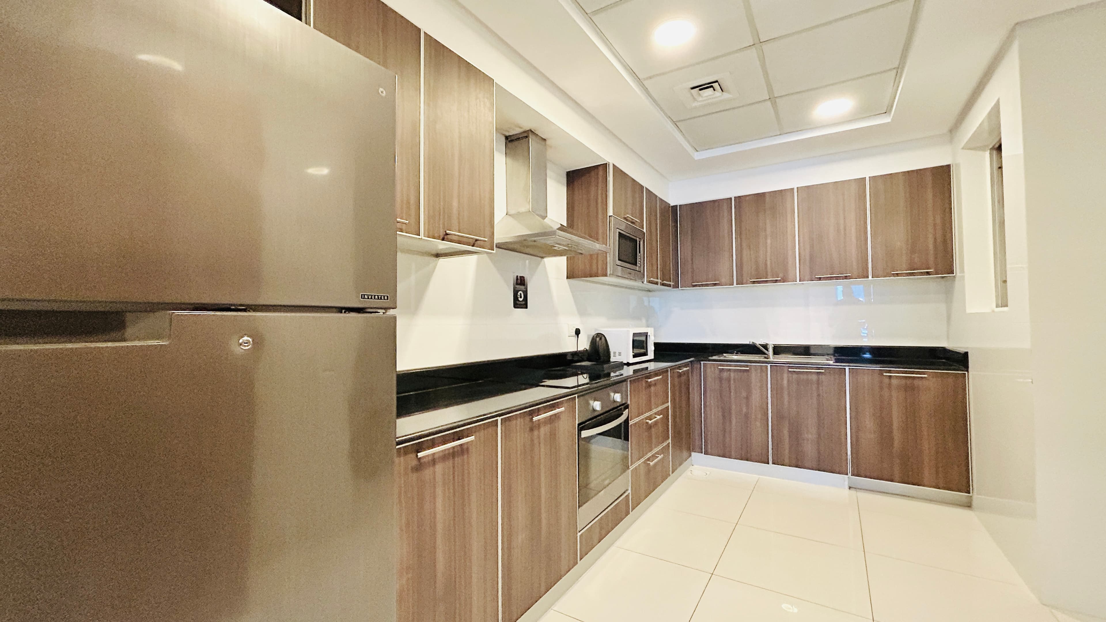 SPACIOUS ROOMS | BALCONY | GREAT AMENITIES | MODERN