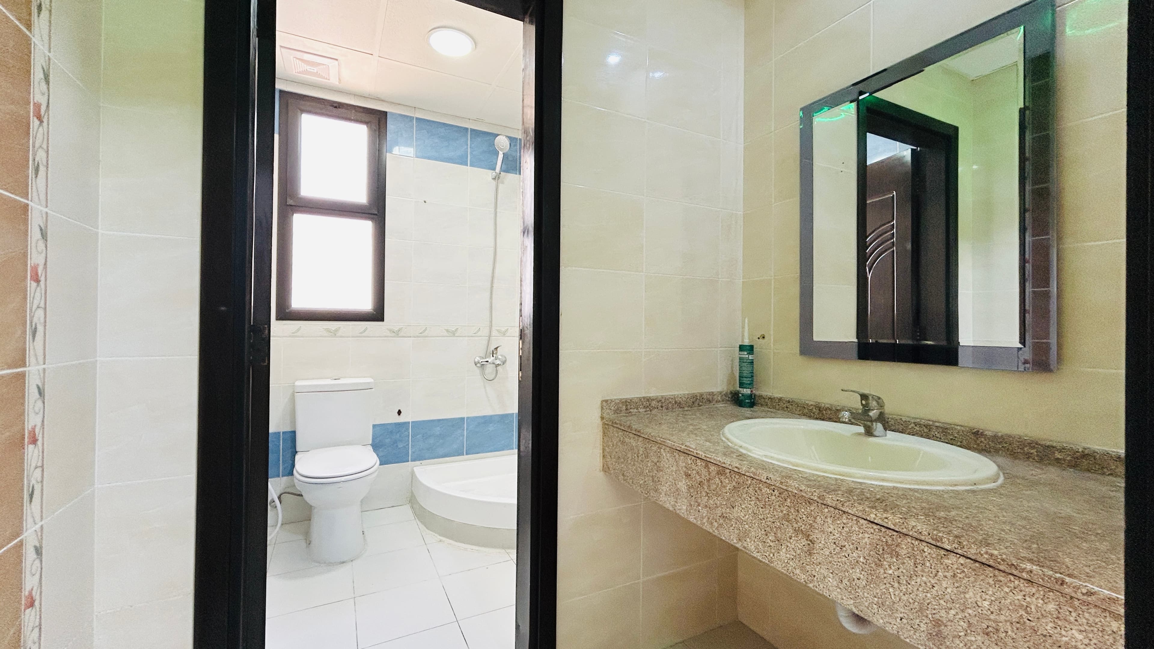 DUPLEX | SPACIOUS ROOMS | BALCONY | AMENITIES | MODERN