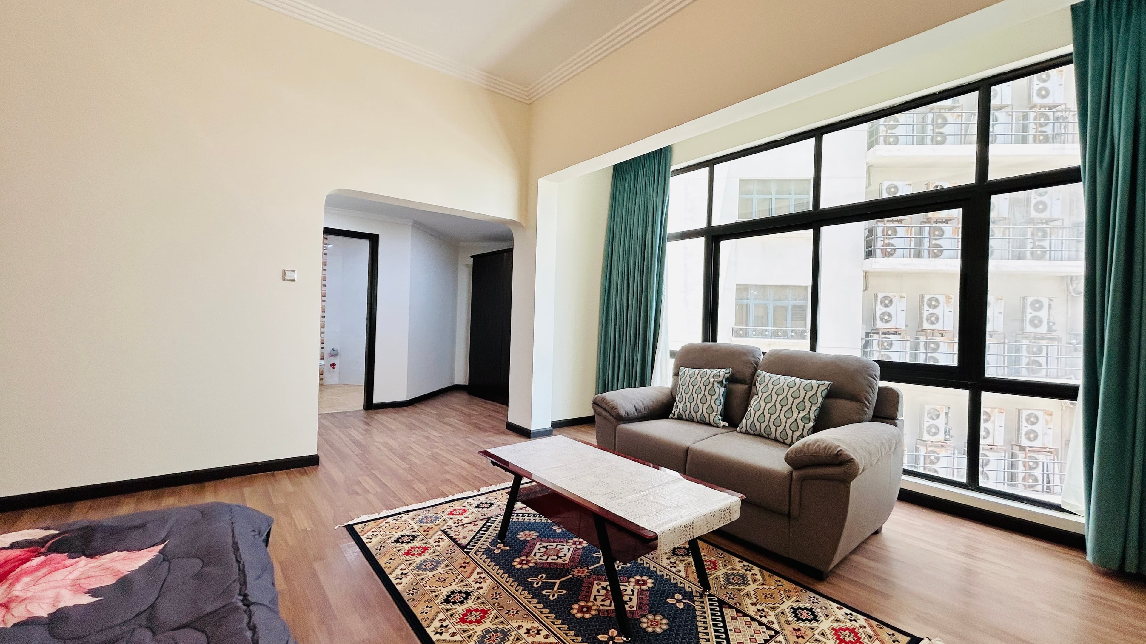 DUPLEX | SPACIOUS ROOMS | BALCONY | AMENITIES | MODERN