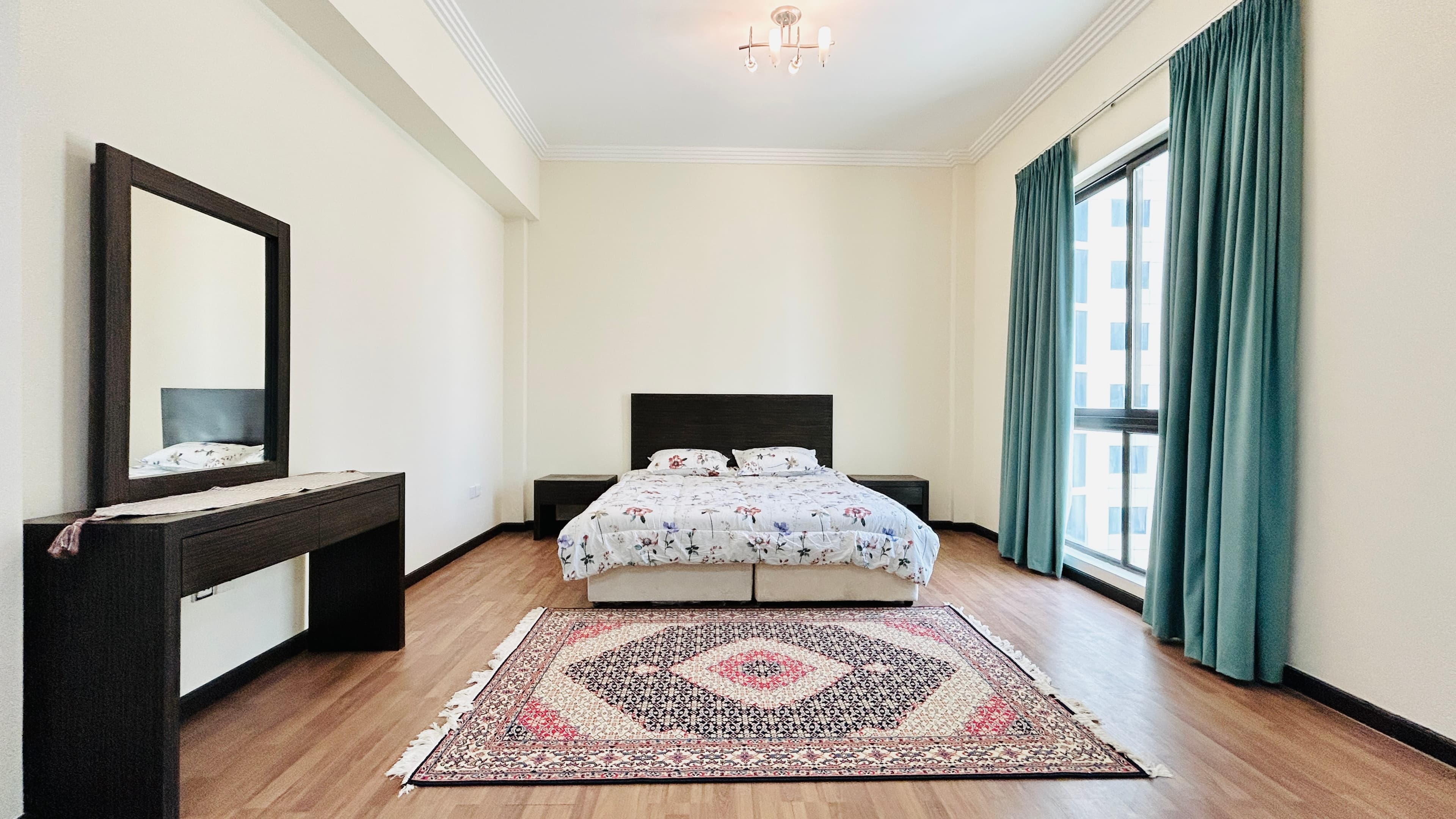 DUPLEX | SPACIOUS ROOMS | BALCONY | AMENITIES | MODERN