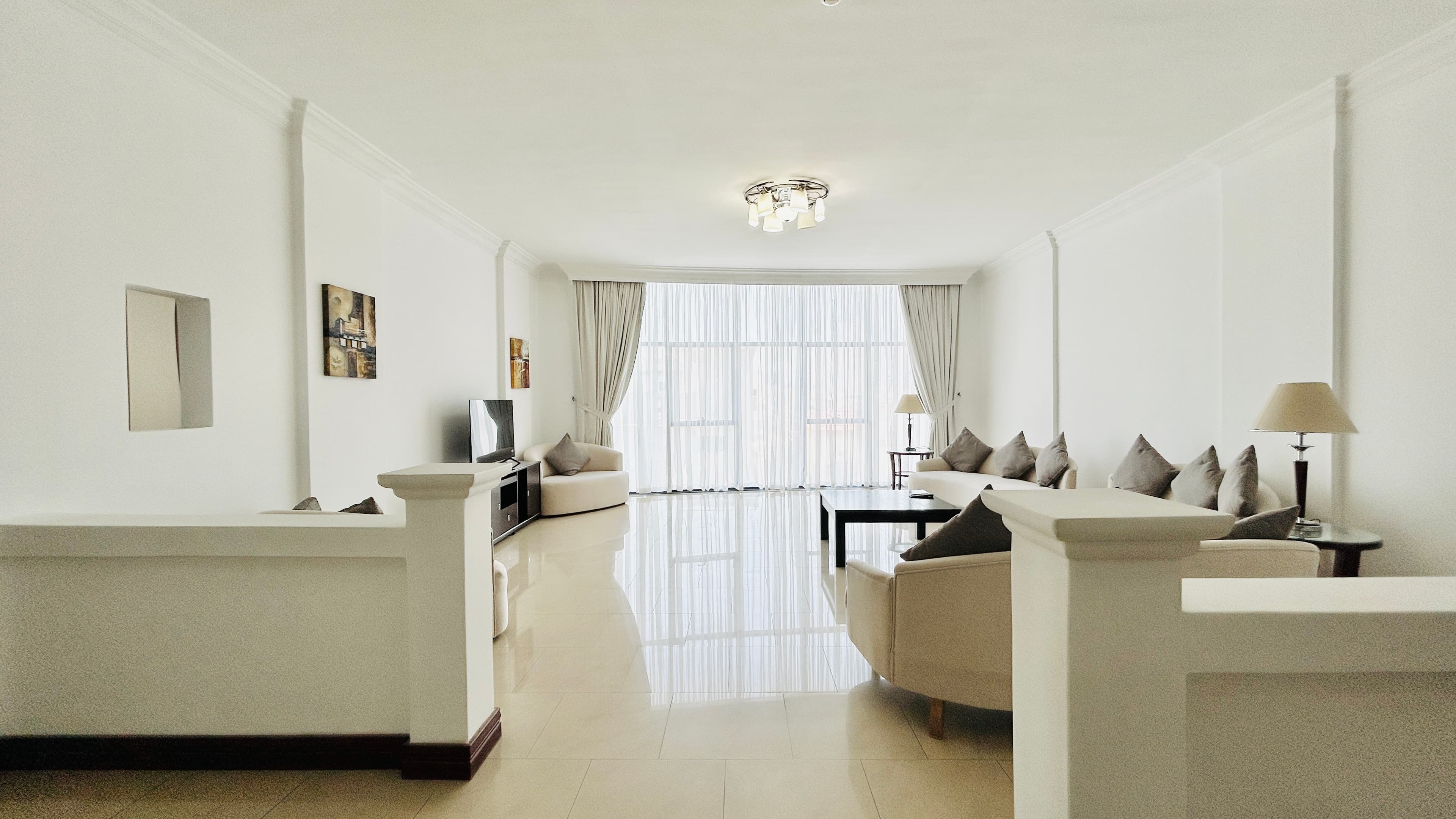 MODERN | HIGH-END AMENITIES | SPACIOUS | CITY VIEW