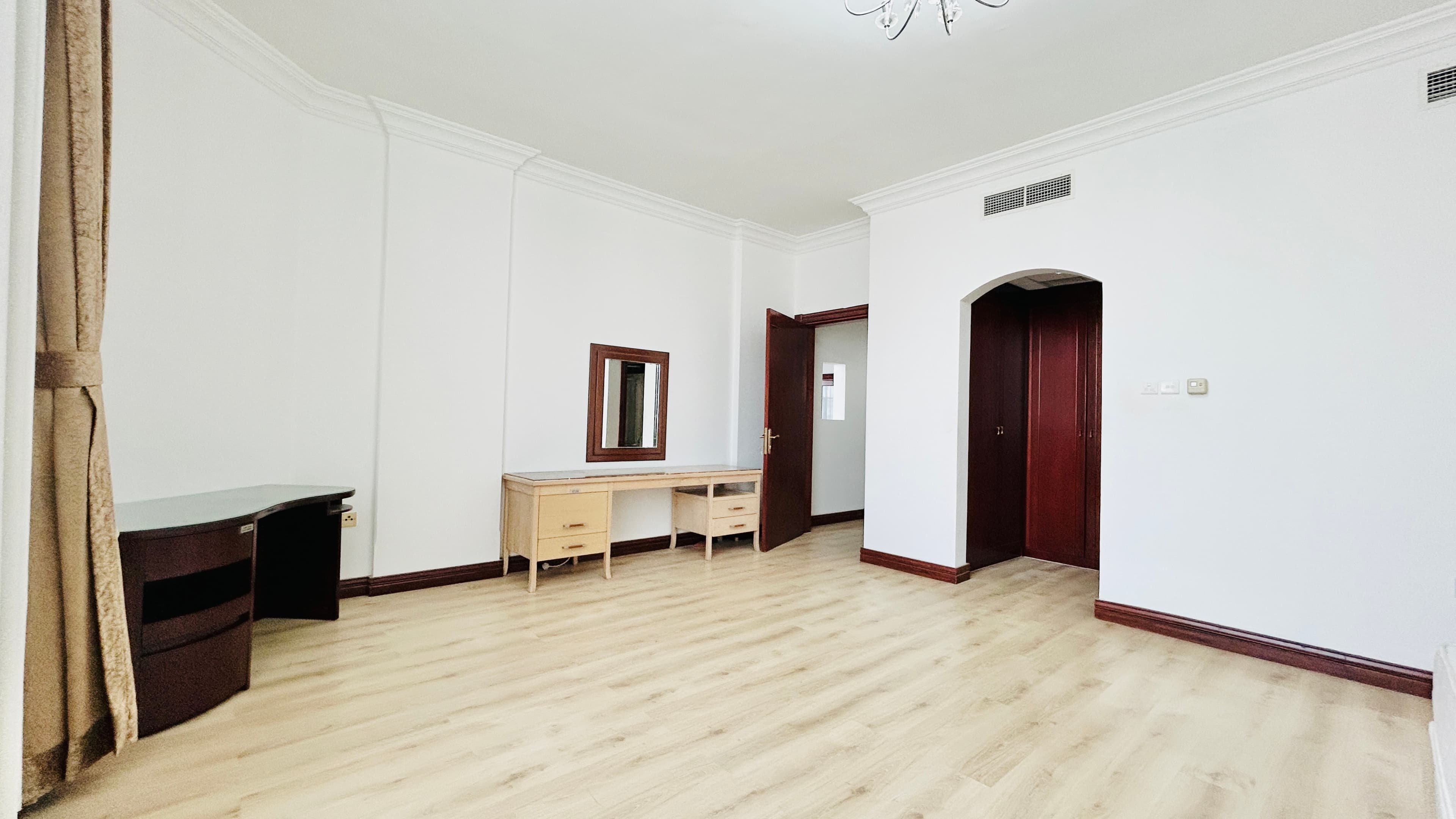 MODERN | HIGH-END AMENITIES | SPACIOUS | CITY VIEW