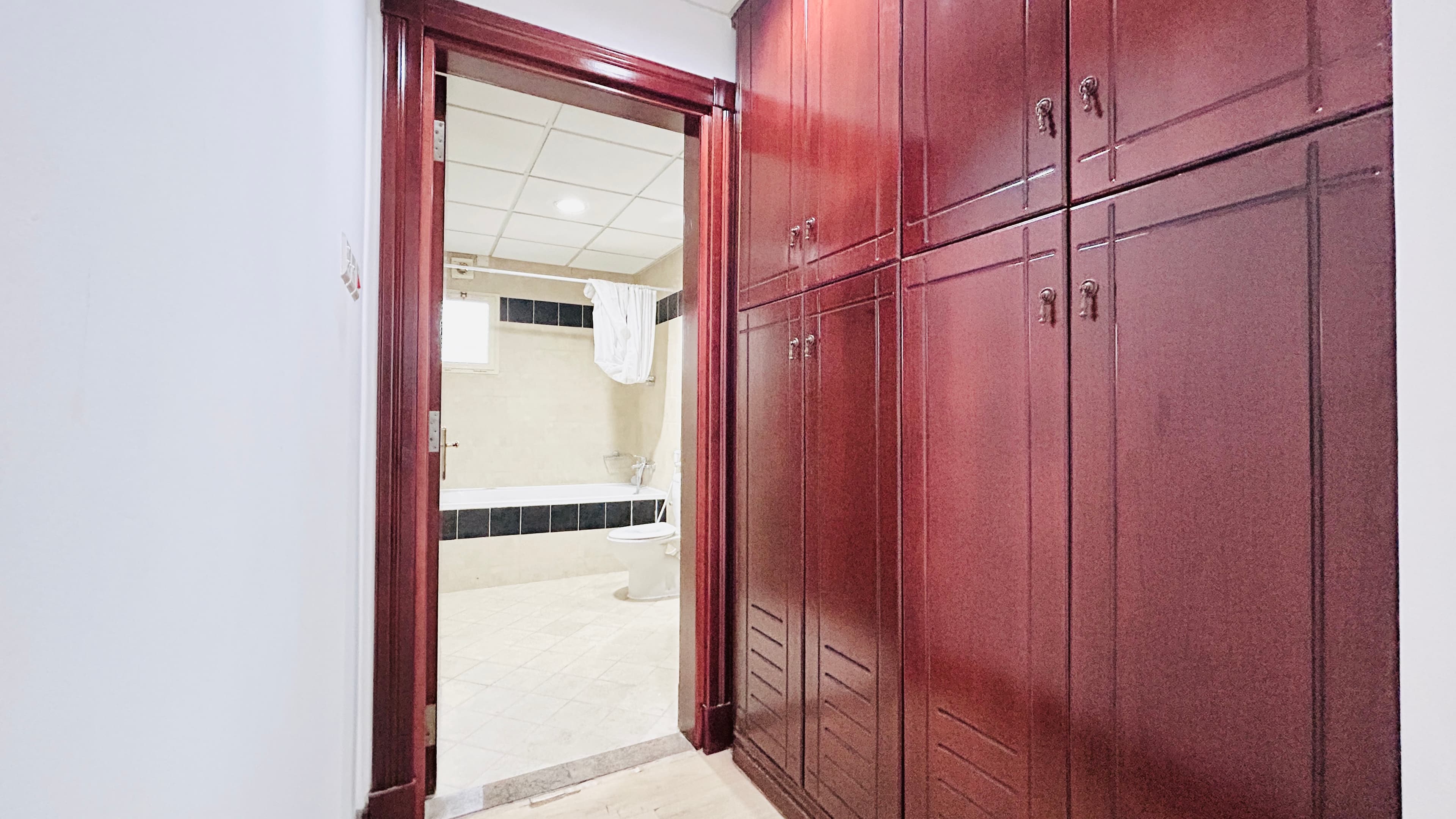 MODERN | HIGH-END AMENITIES | SPACIOUS | CITY VIEW