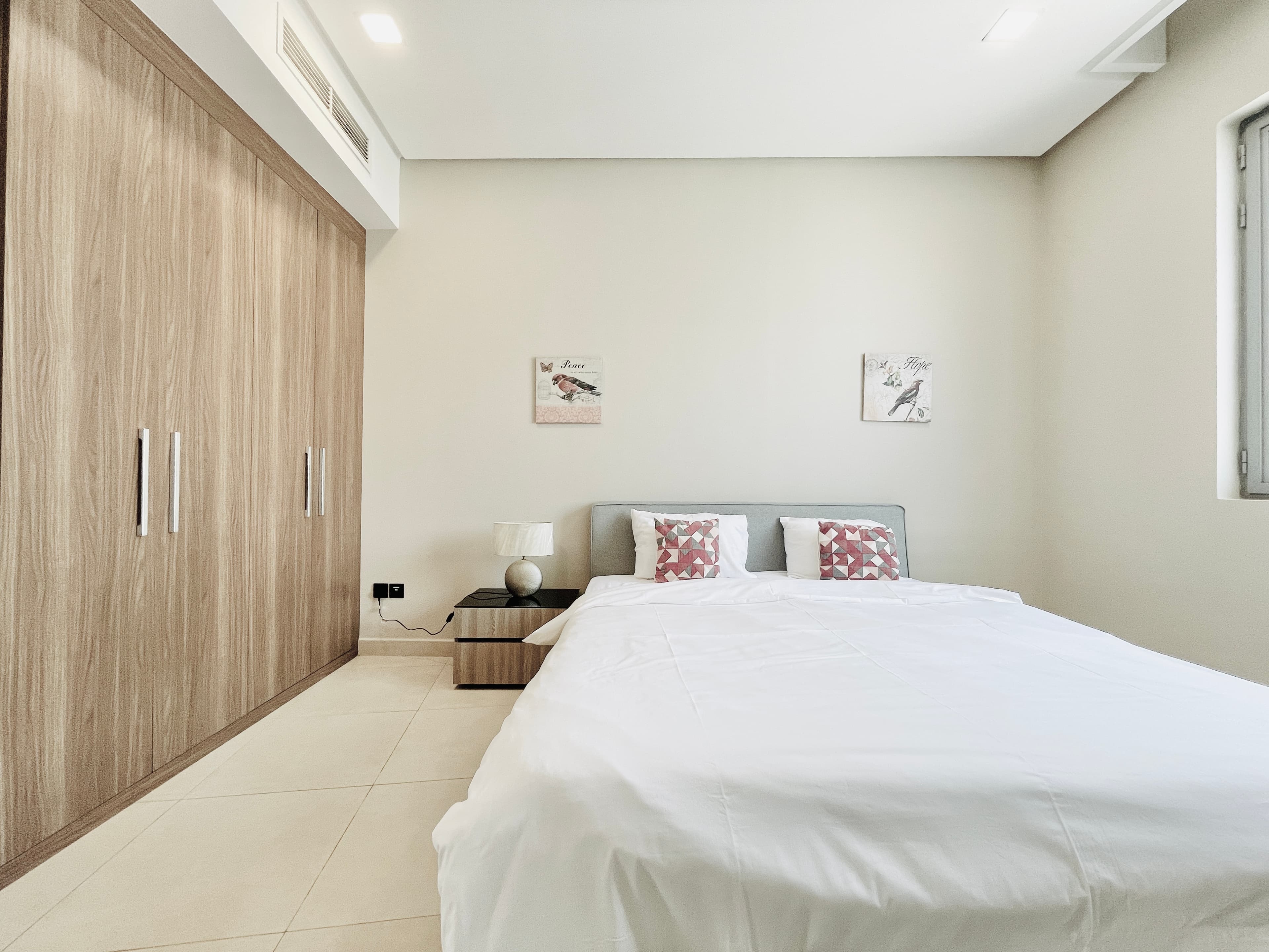 BALCONY | CITYVIEW | MODERN | SPACIOUS ROOMS